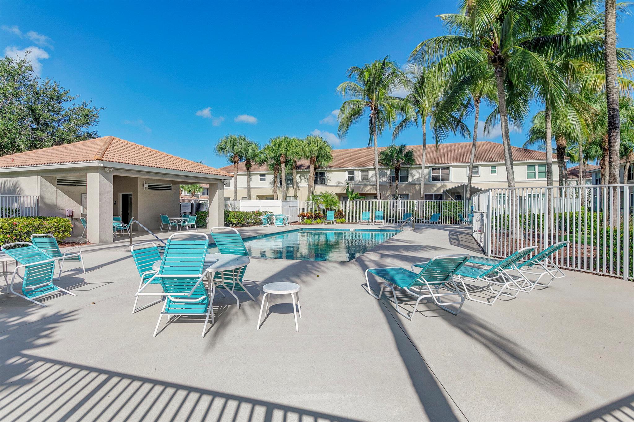 6110 Seminole Gardens Circle