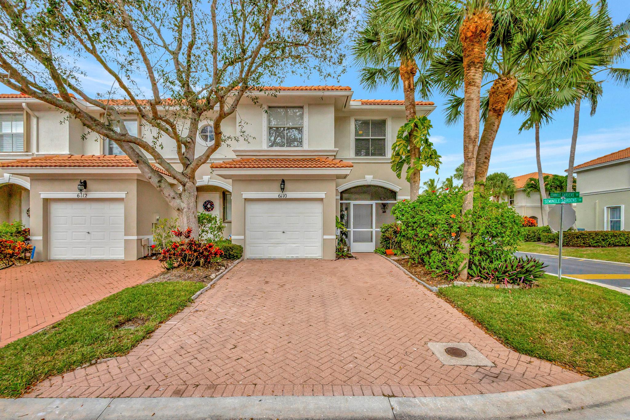 6110 Seminole Gardens Circle