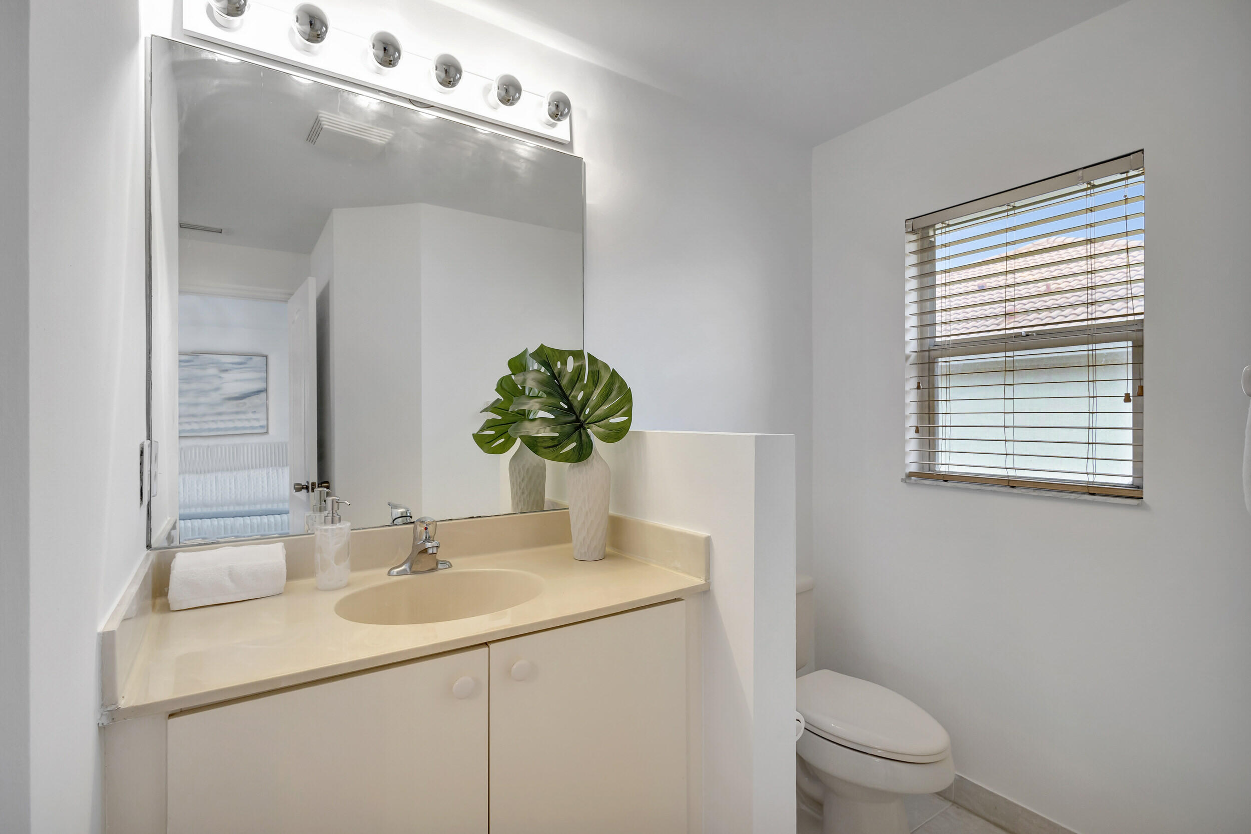 6110 Seminole Gardens Circle