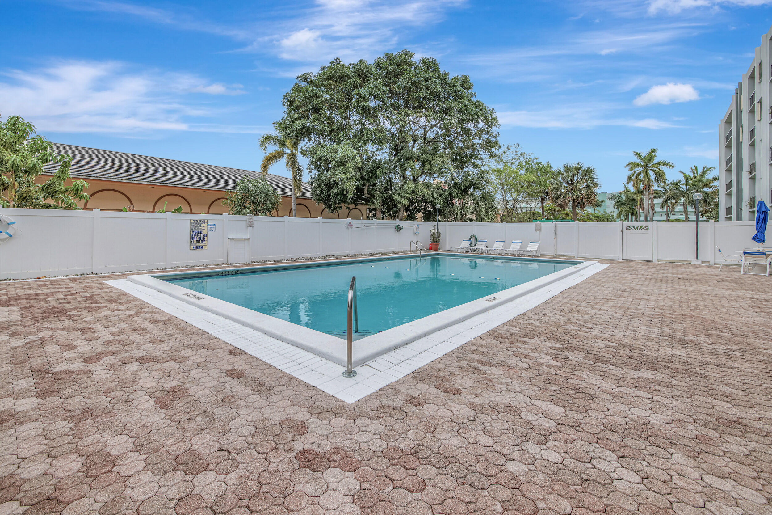 1301 NE 7th Street 318