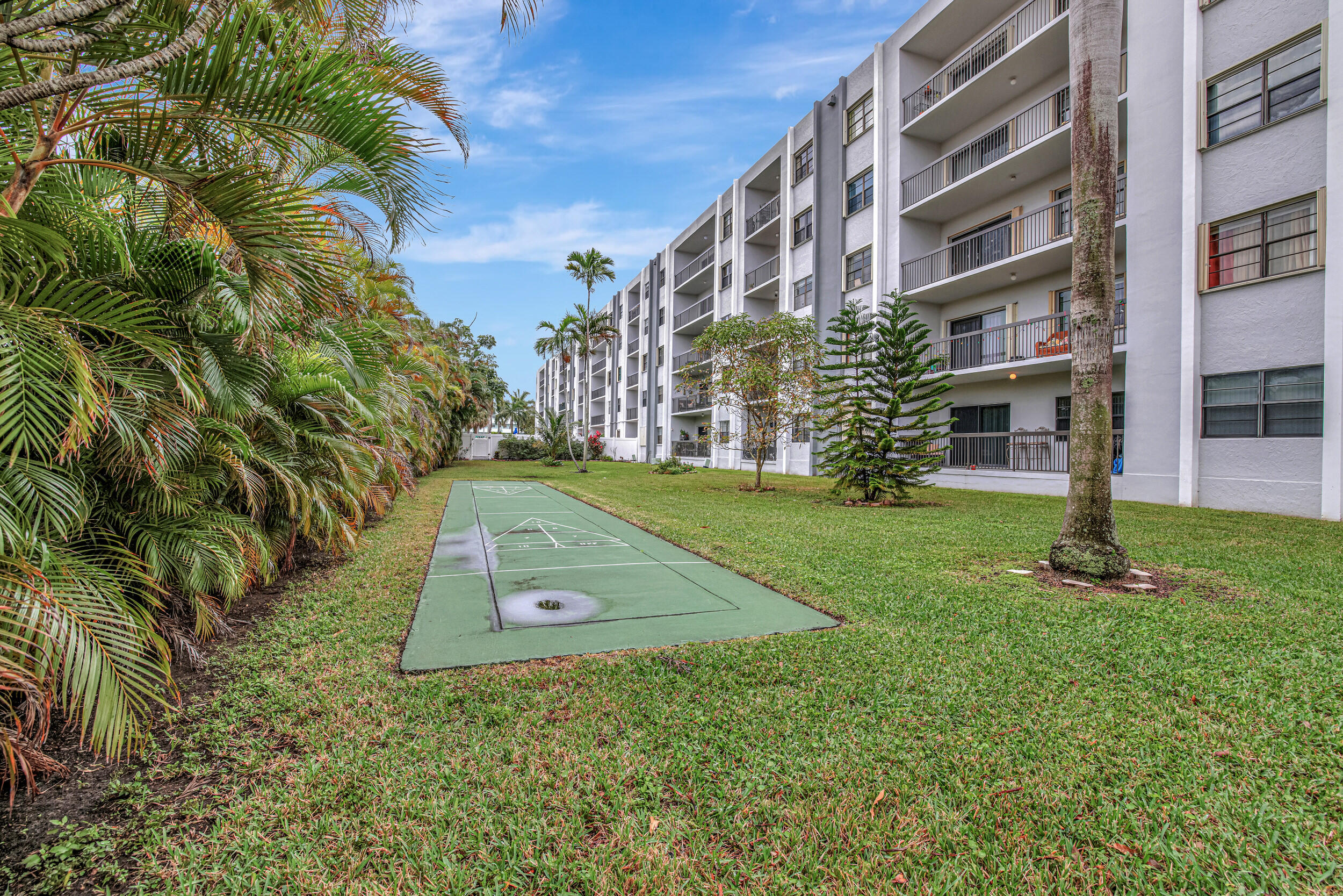 1301 NE 7th Street 318