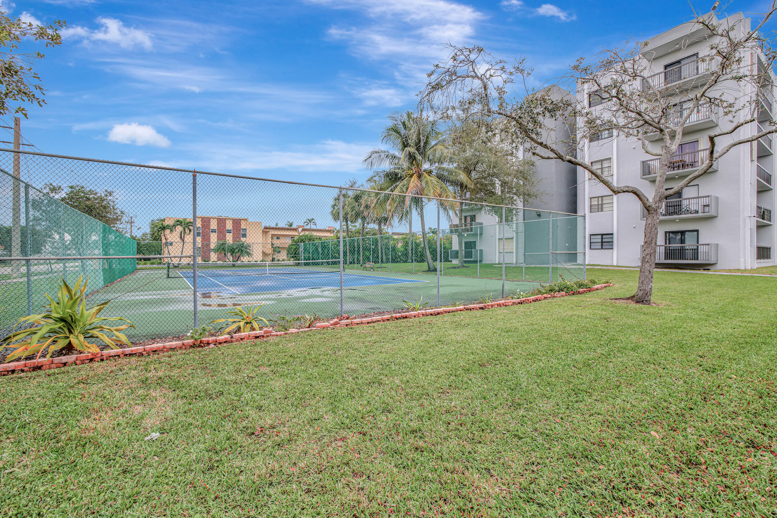 1301 NE 7th Street 318