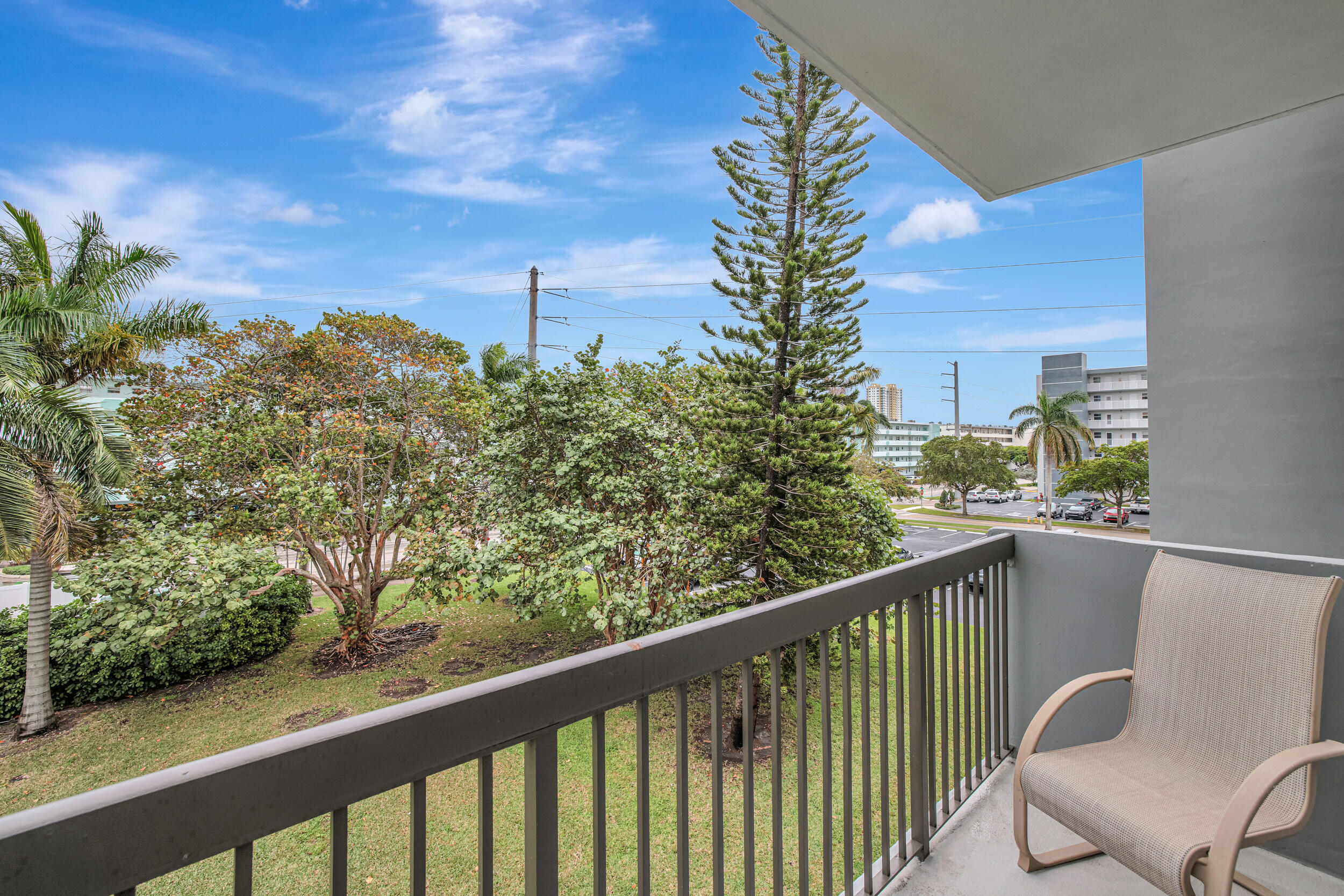 1301 NE 7th Street 318