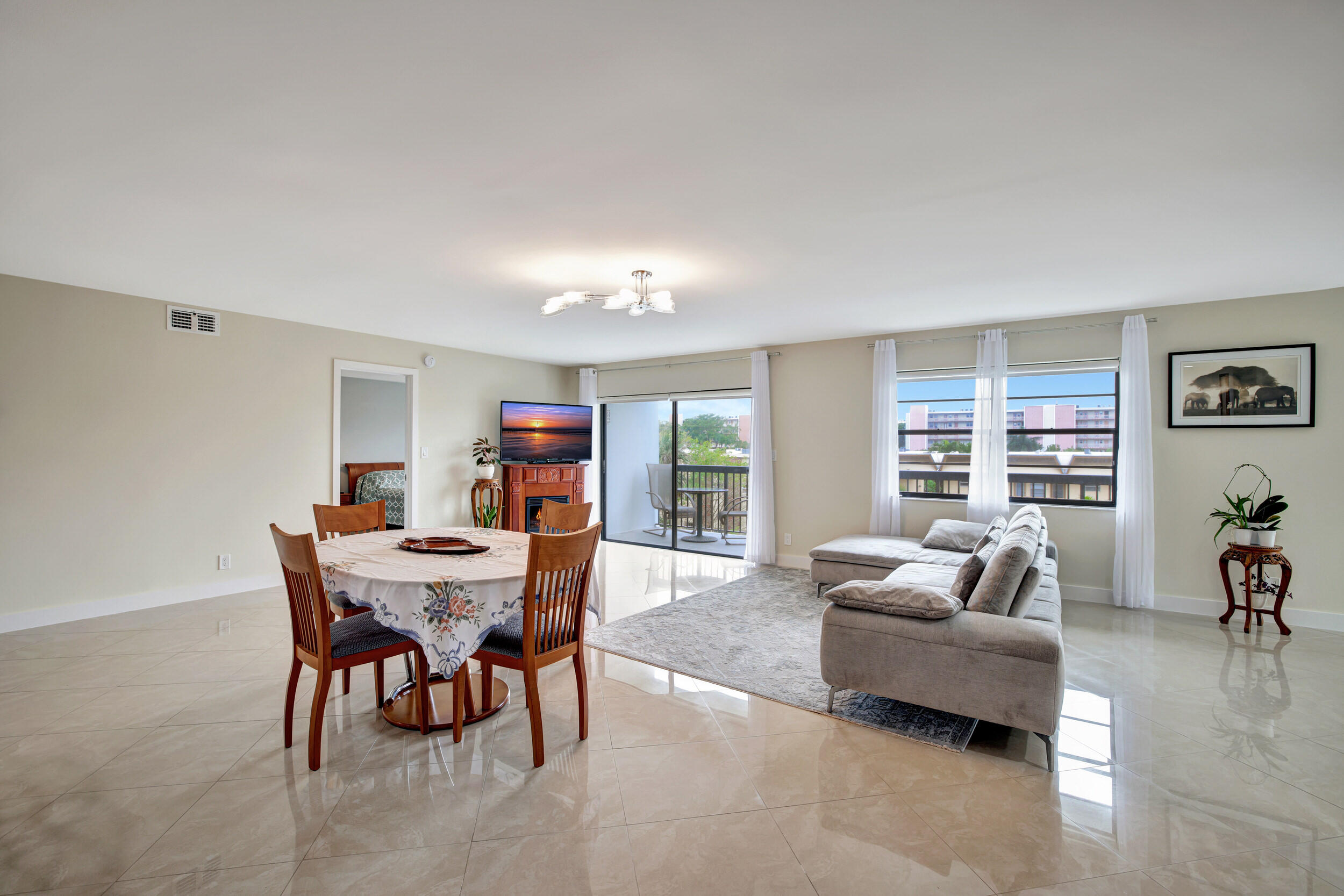 1301 NE 7th Street 318