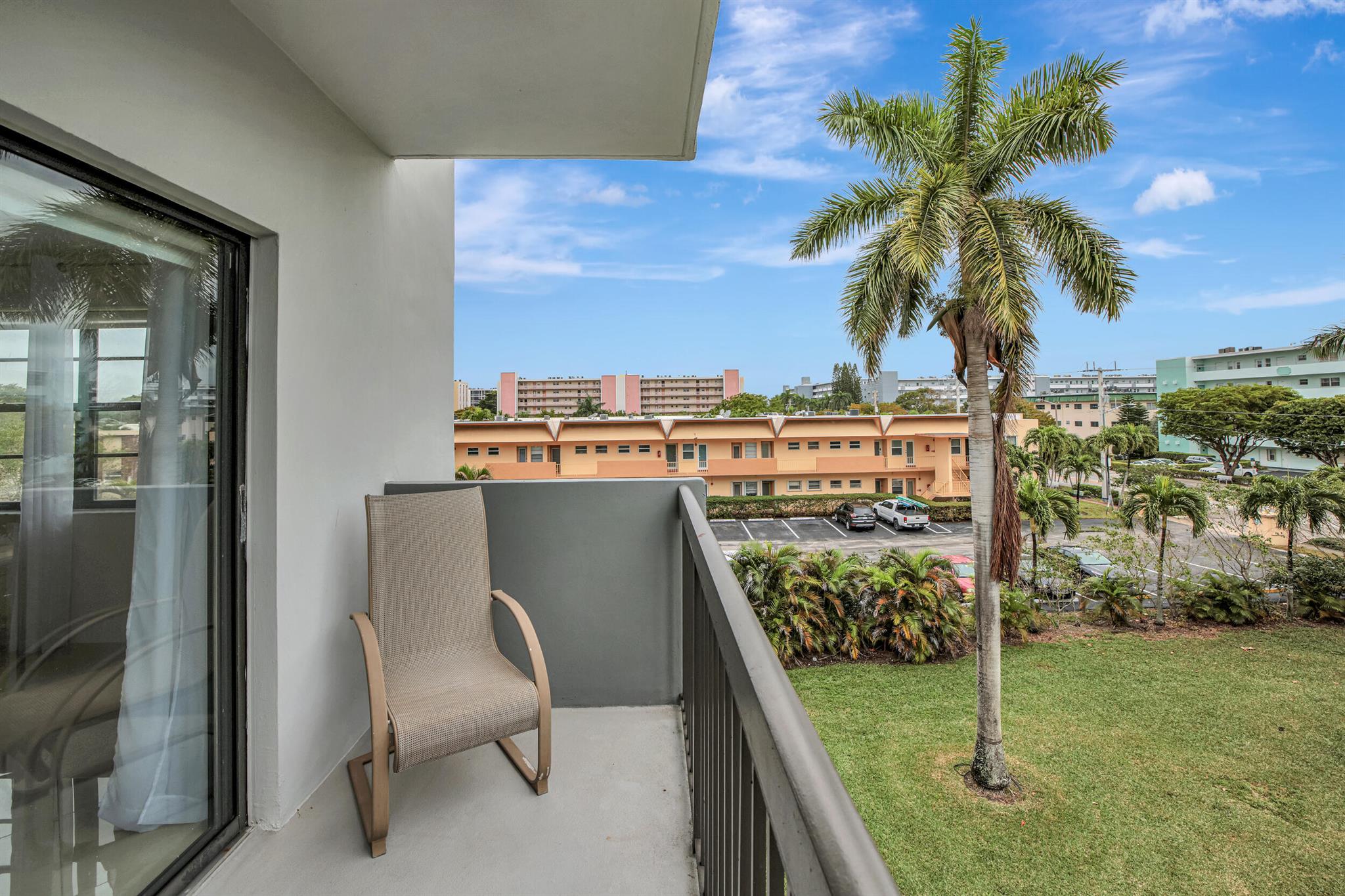 1301 NE 7th Street 318