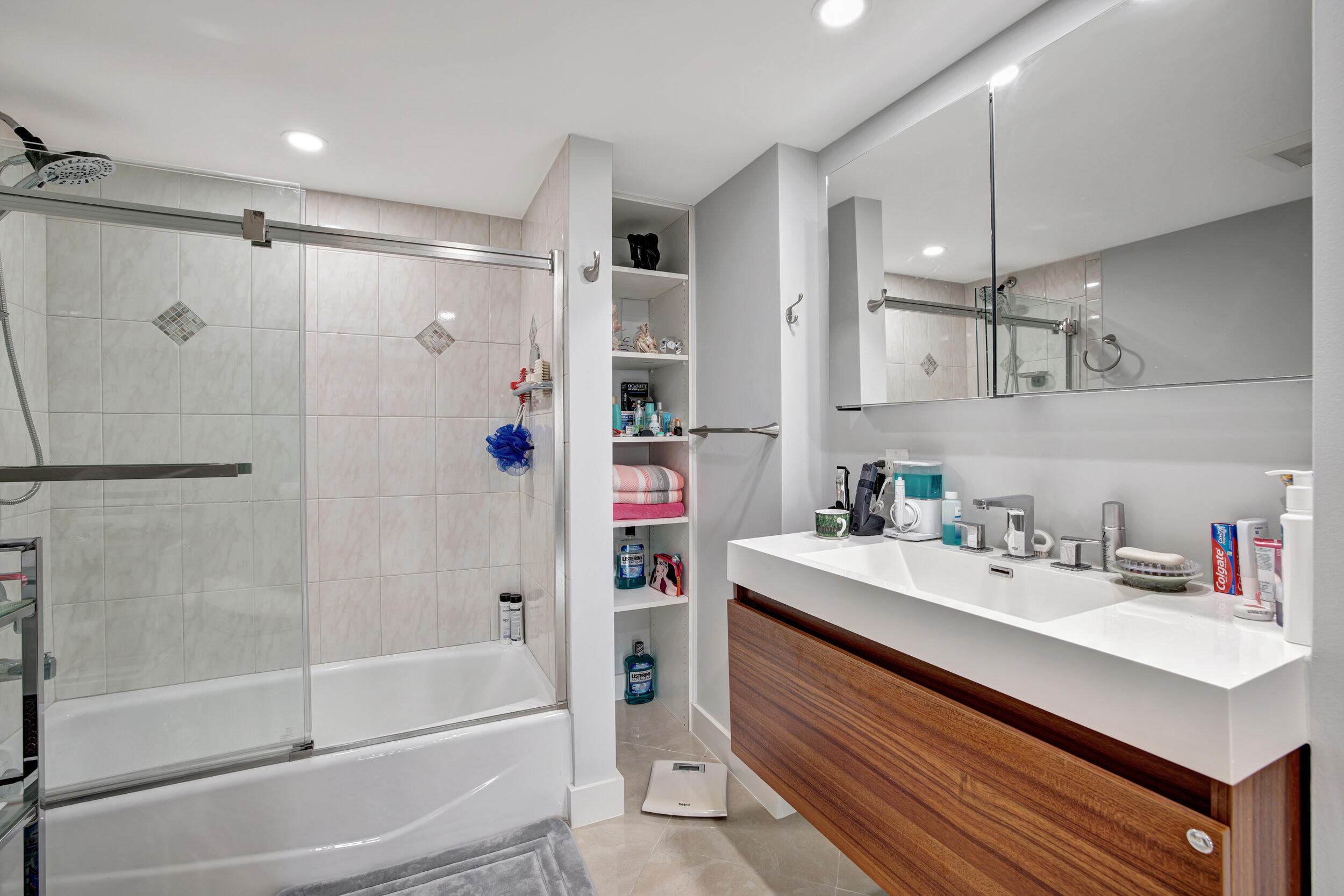 1301 NE 7th Street 318