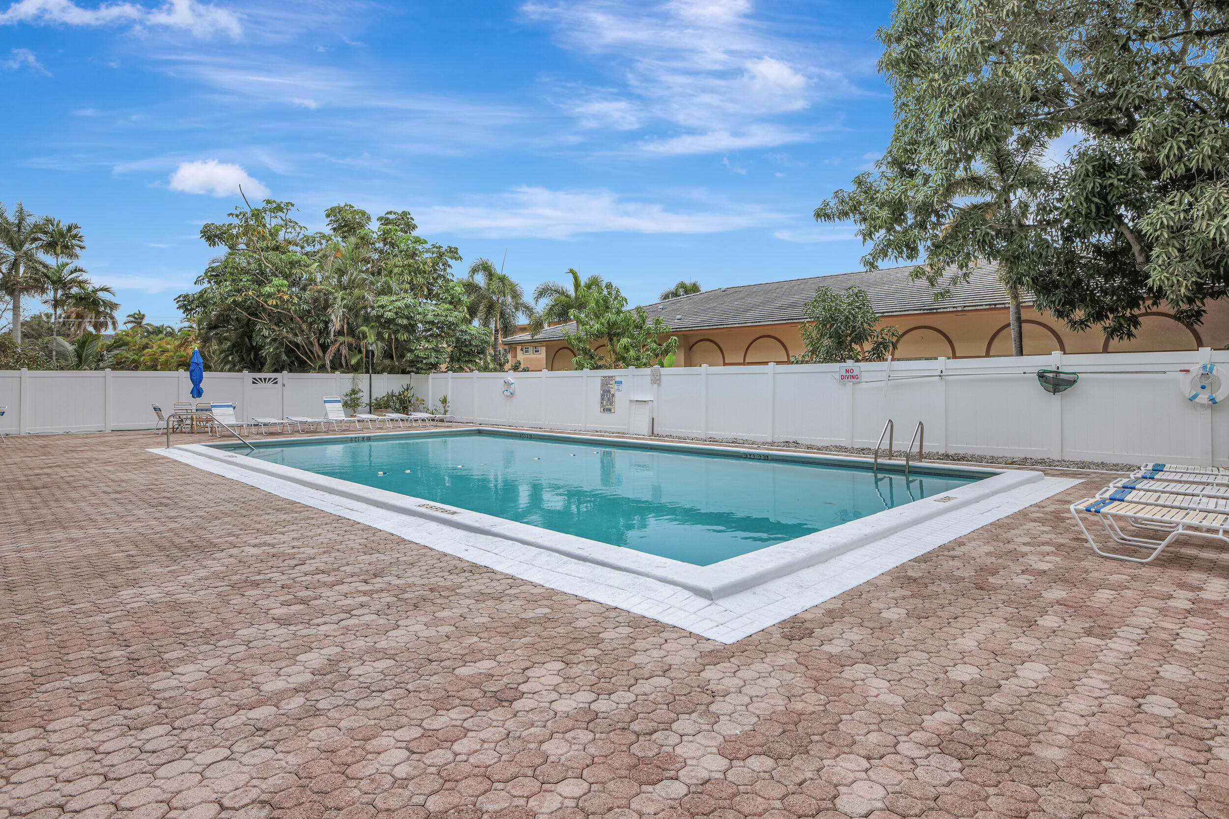 1301 NE 7th Street 318