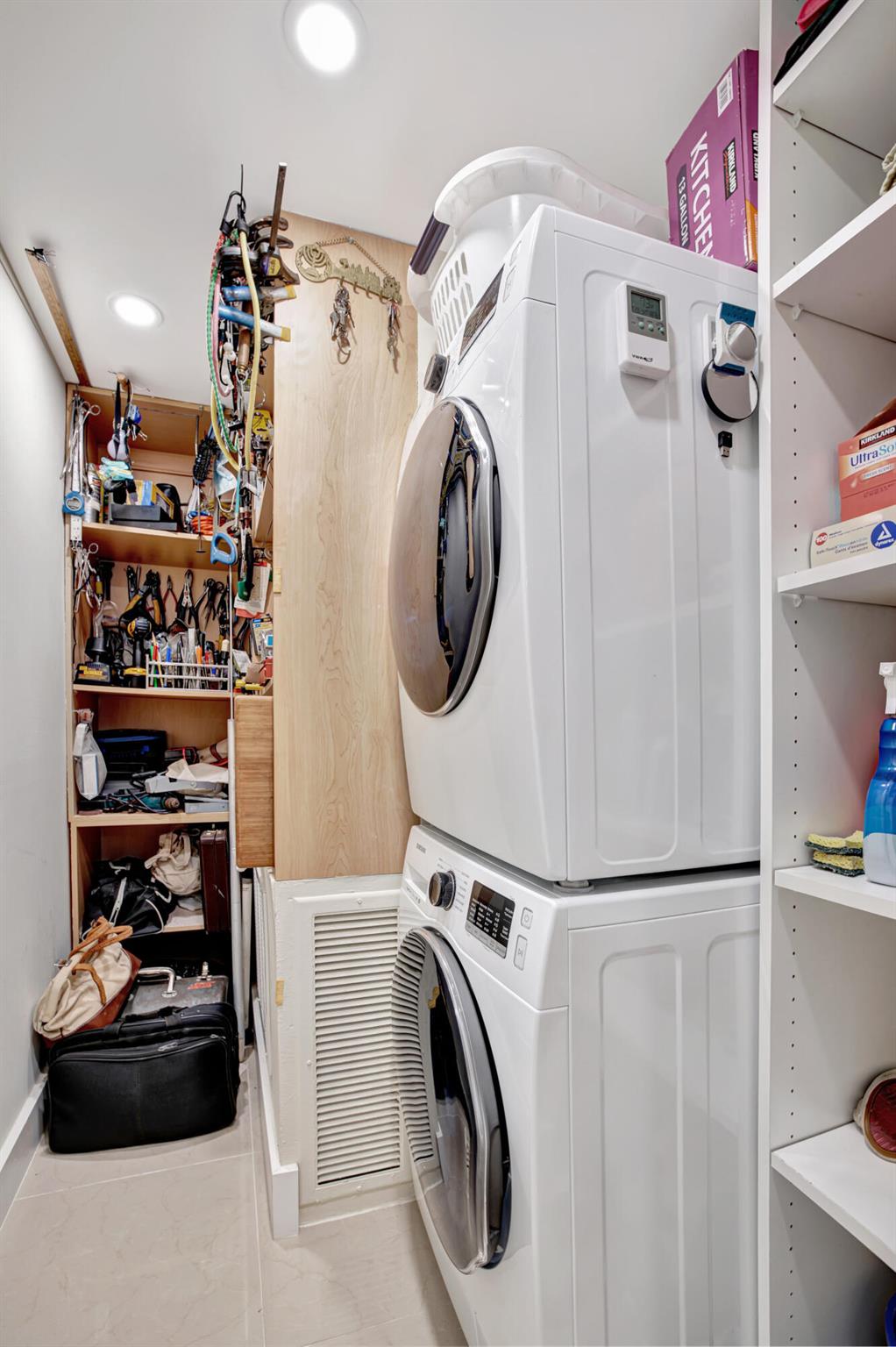 1301 NE 7th Street 318