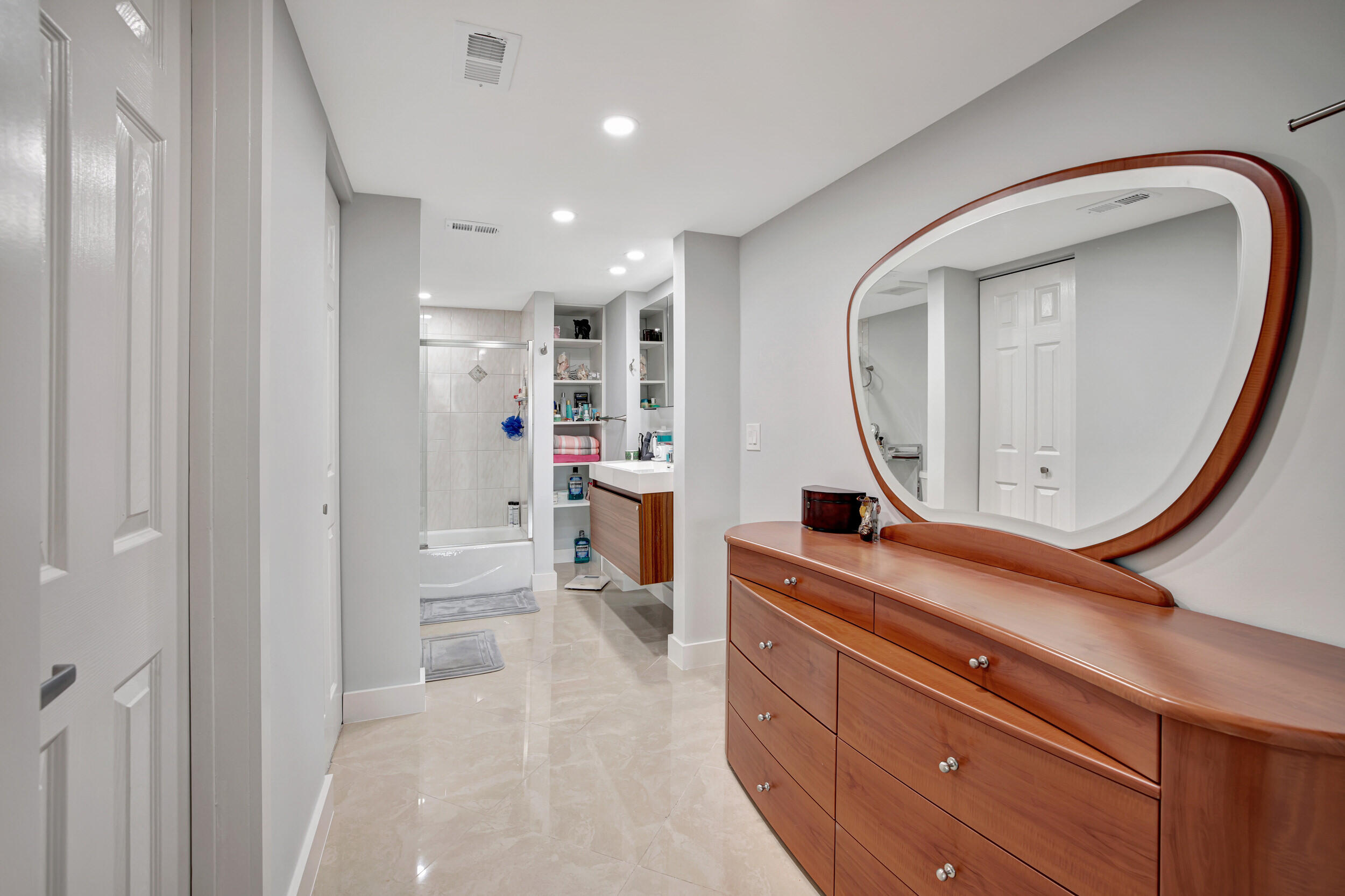 1301 NE 7th Street 318