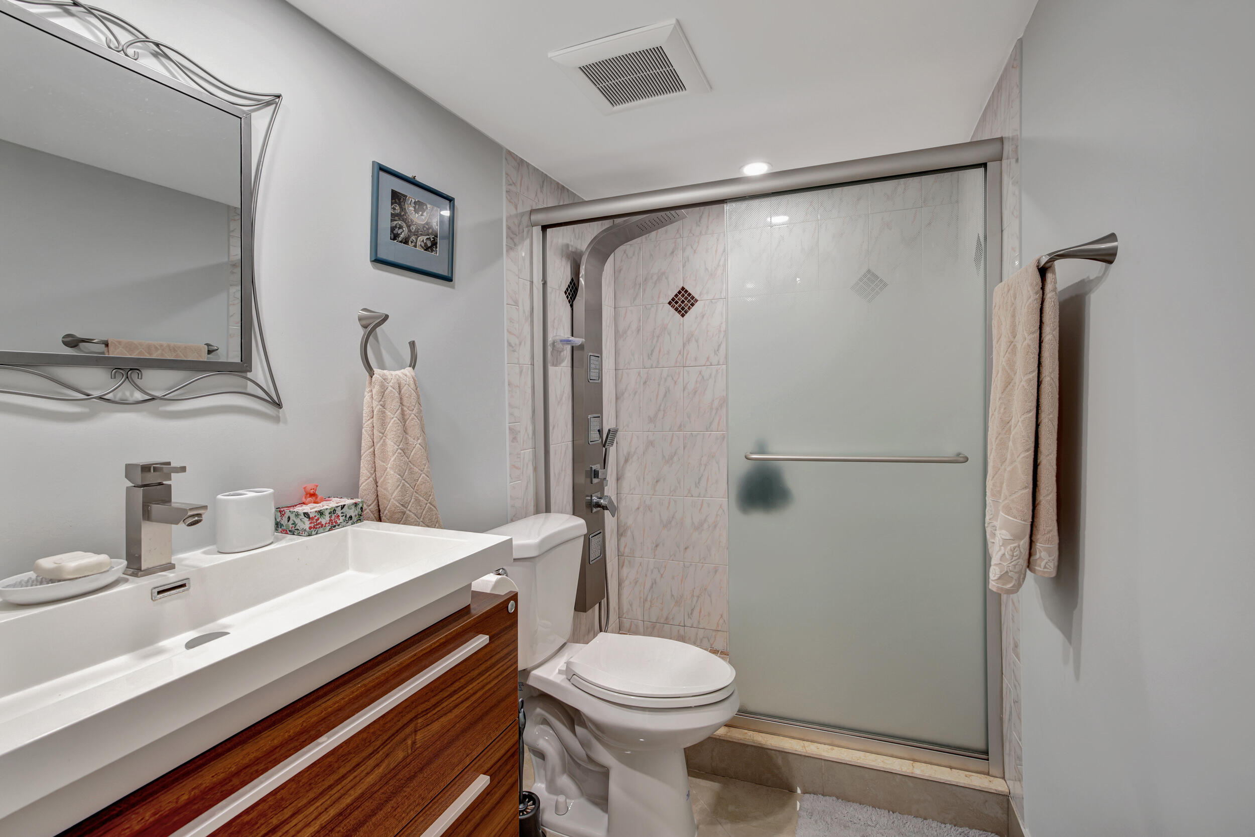 1301 NE 7th Street 318