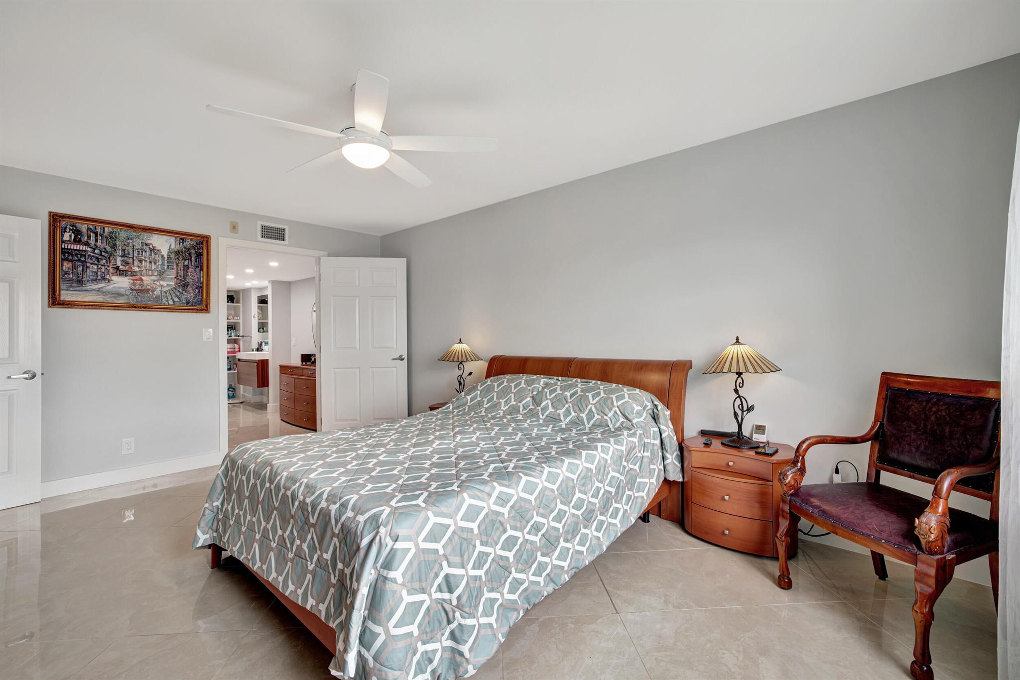 1301 NE 7th Street 318