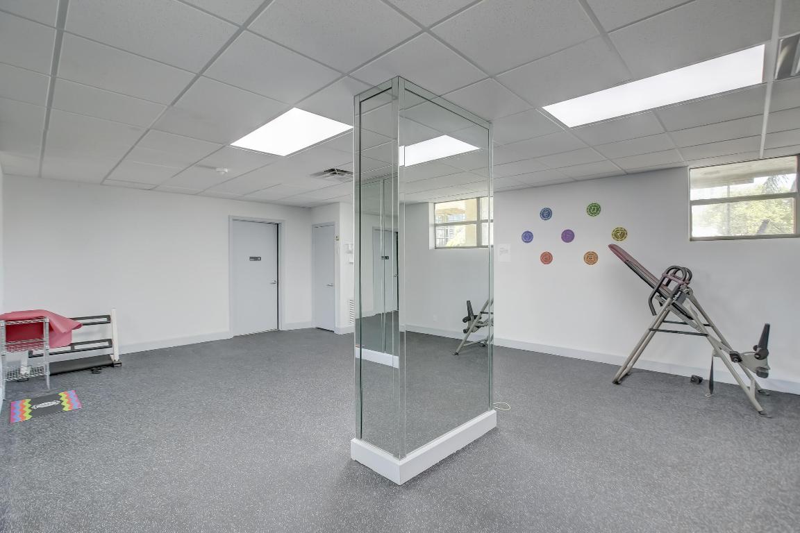 600 Parkview Drive 921