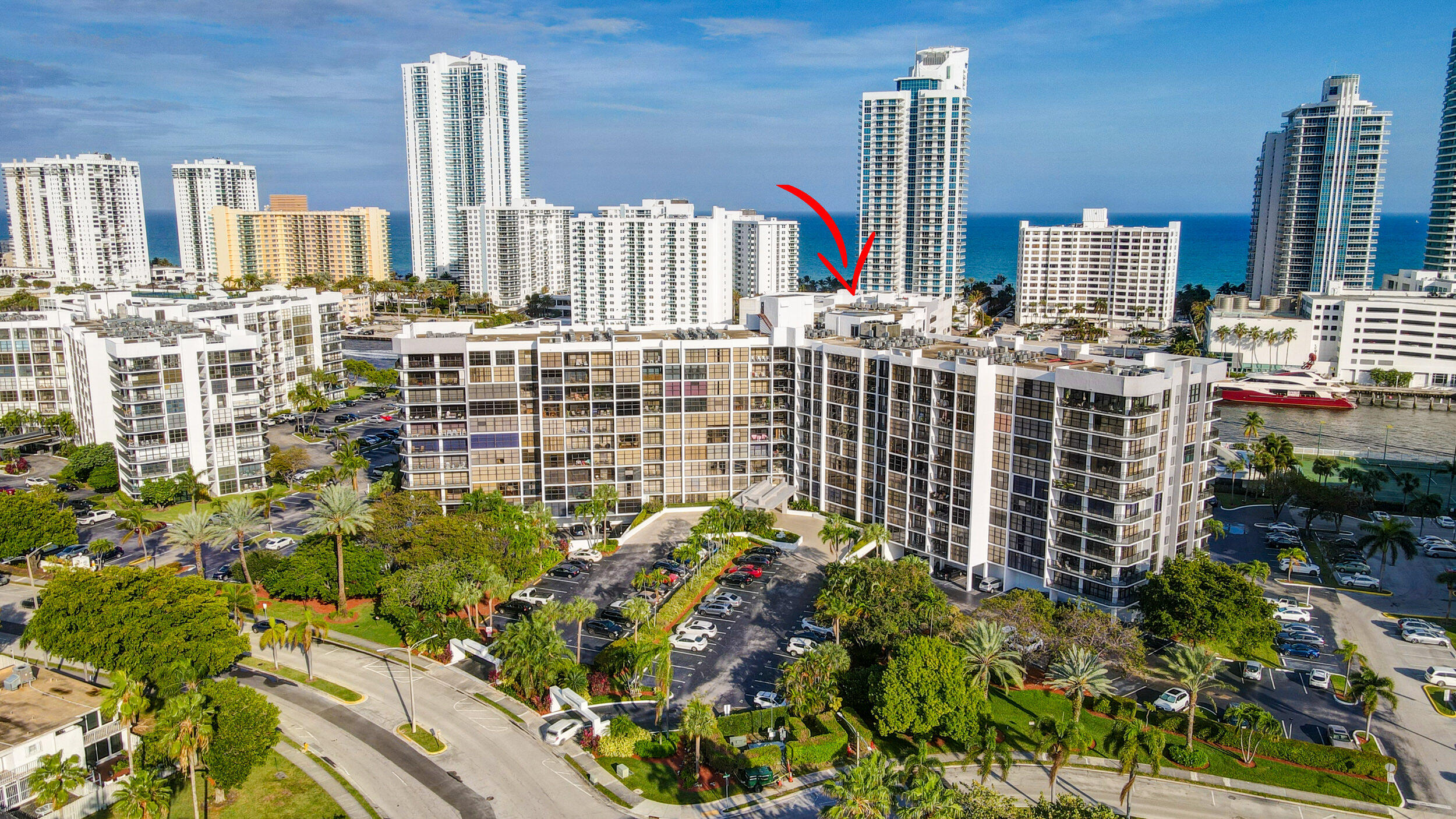 600 Parkview Drive 921