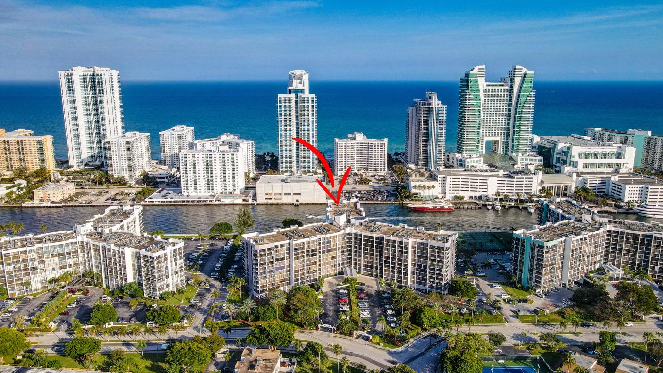 600 Parkview Drive 921