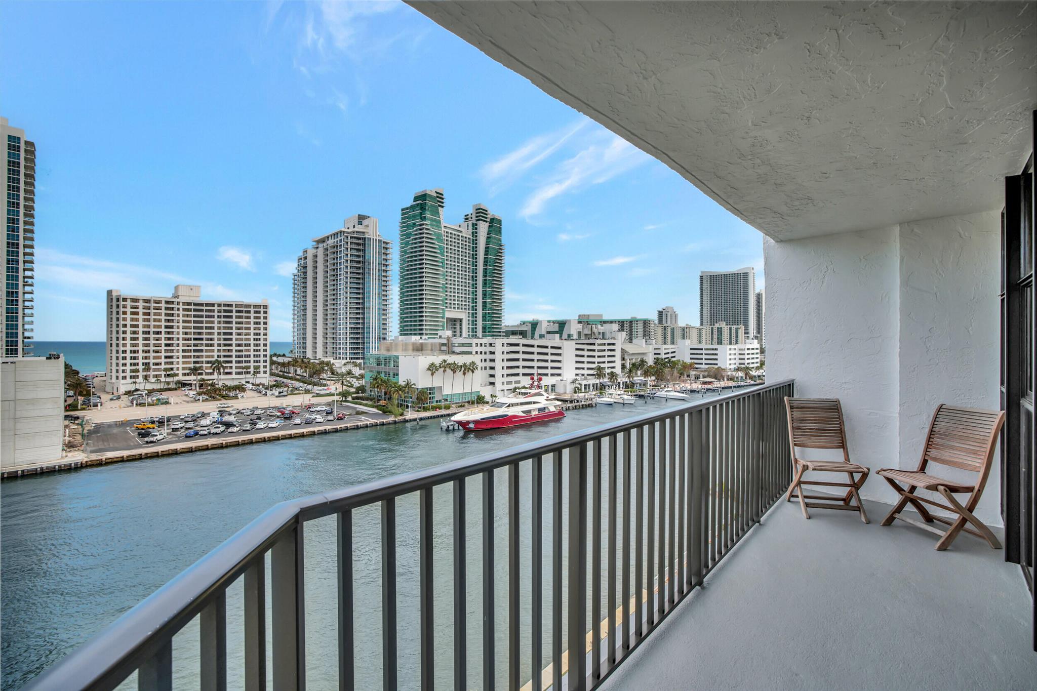600 Parkview Drive 921