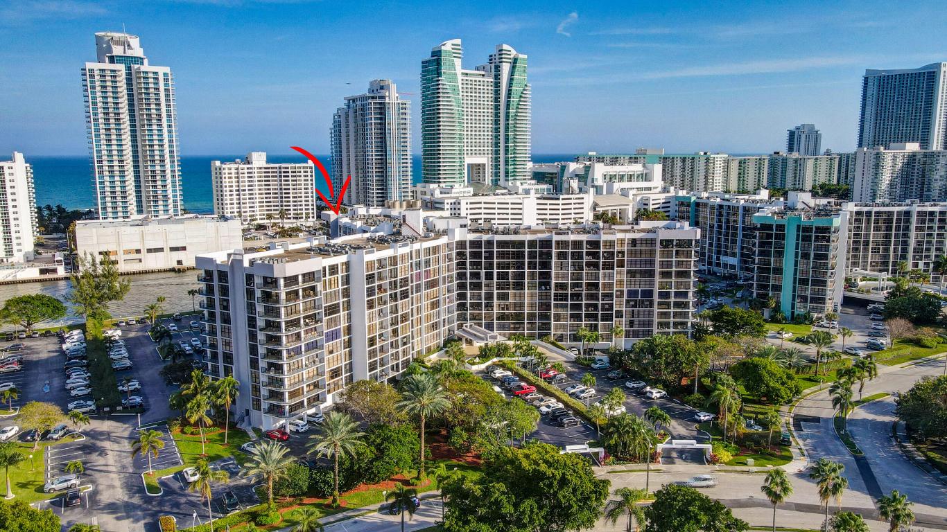 600 Parkview Drive 921