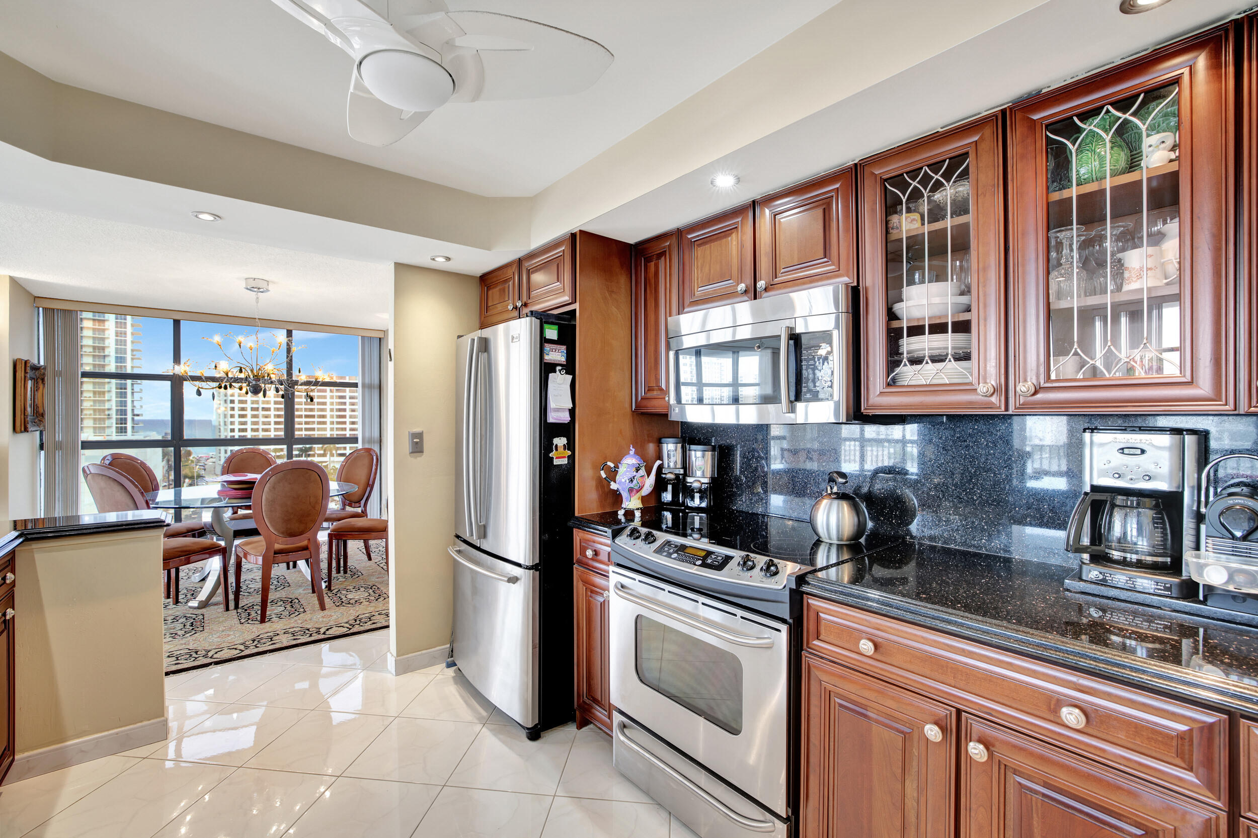 600 Parkview Drive 921