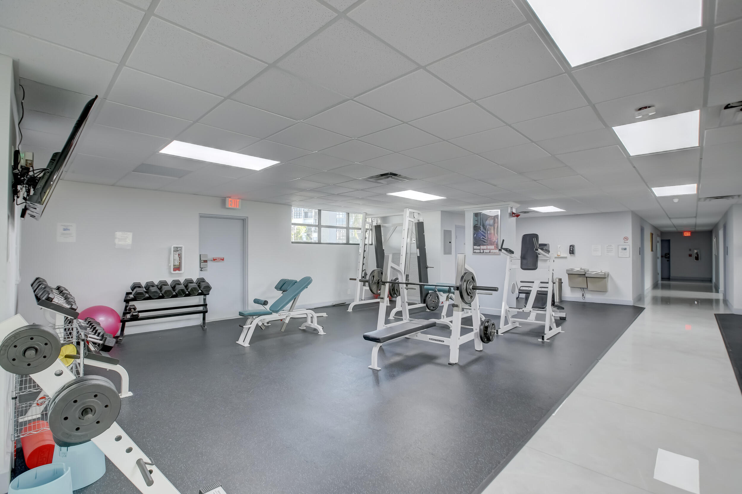 600 Parkview Drive 921