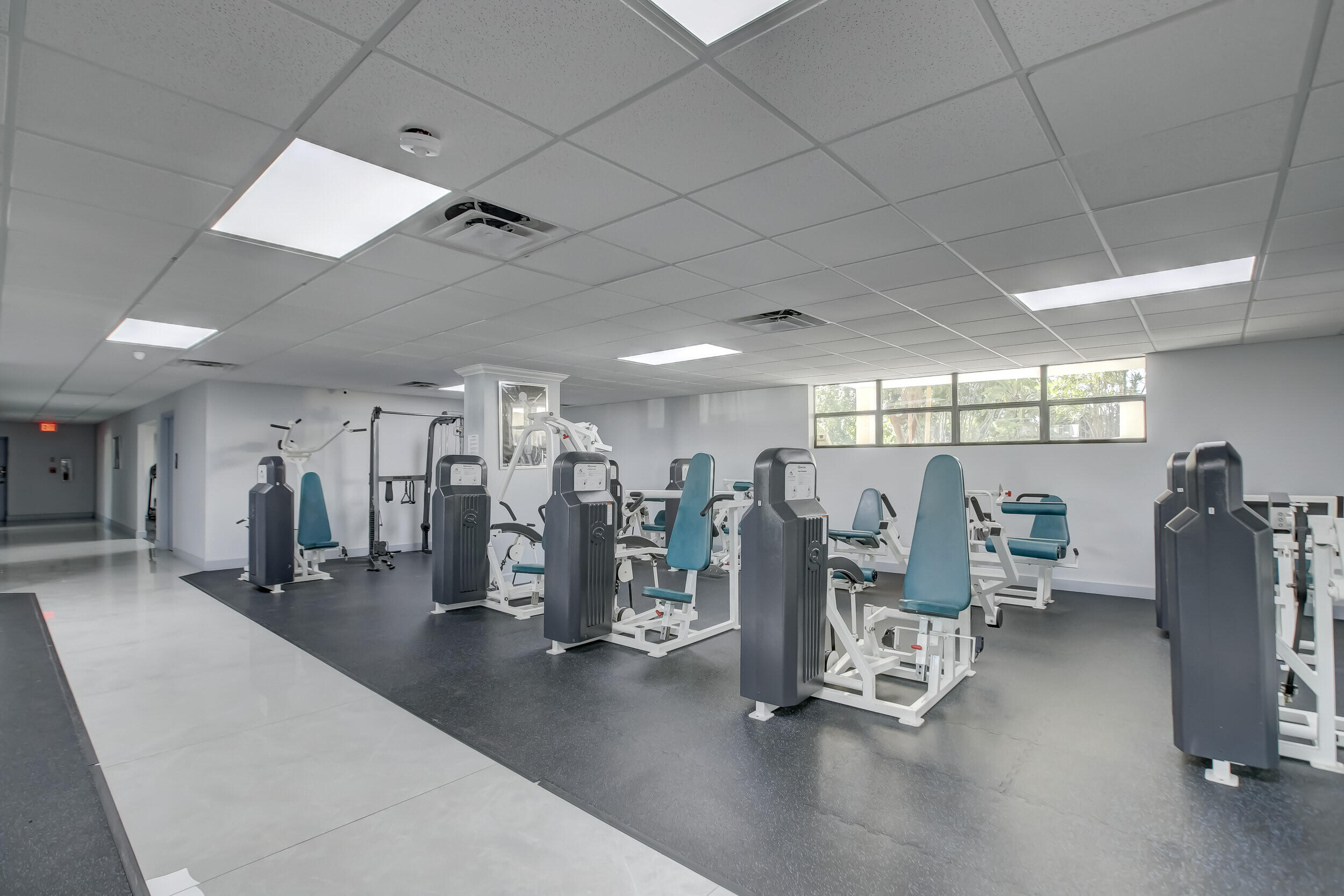 600 Parkview Drive 921