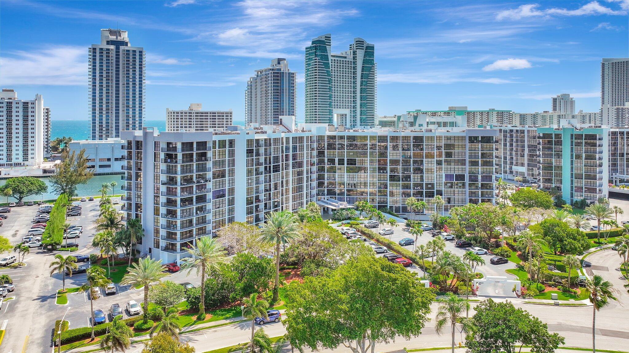 600 Parkview Drive 512