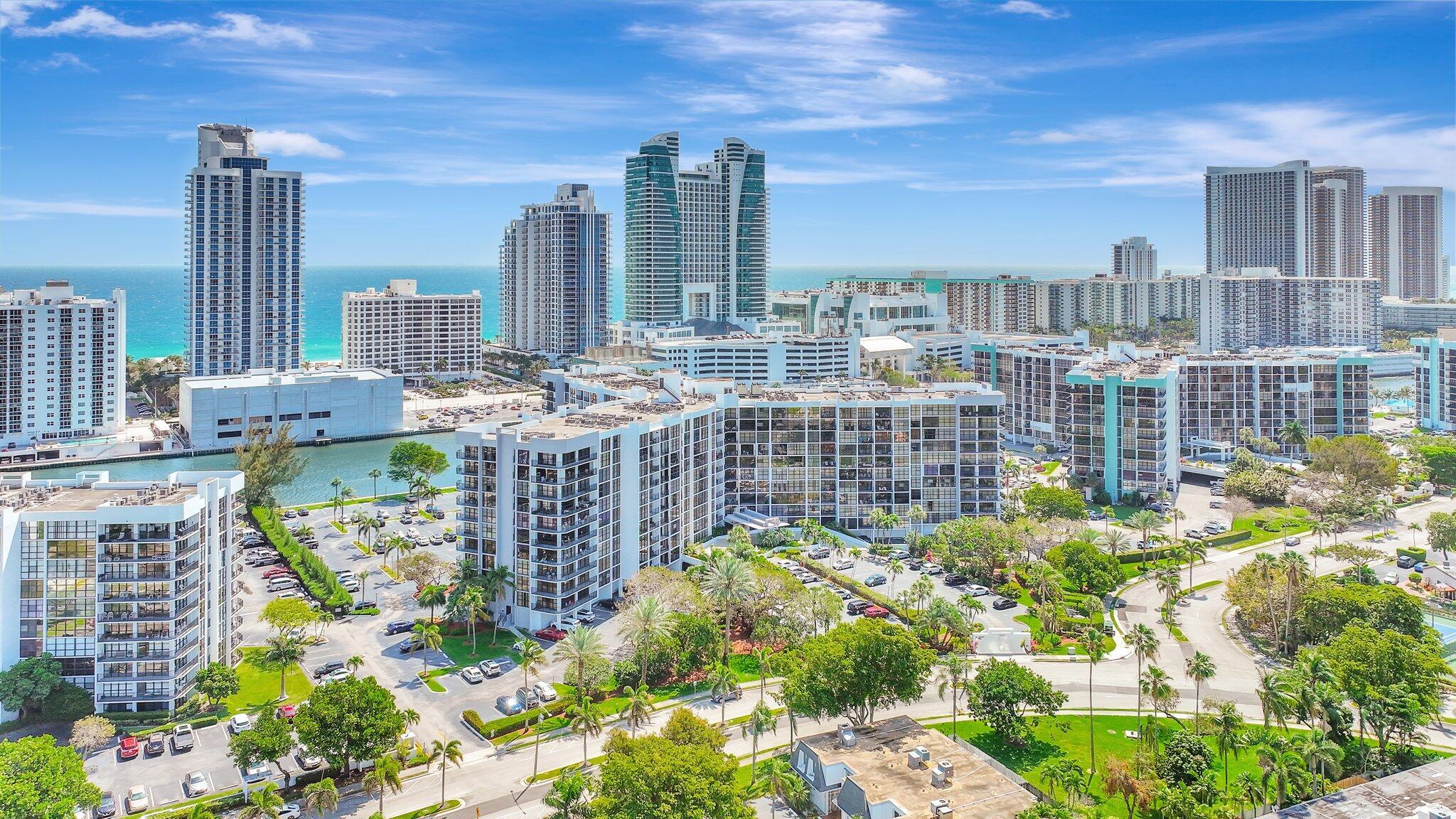 600 Parkview Drive 512