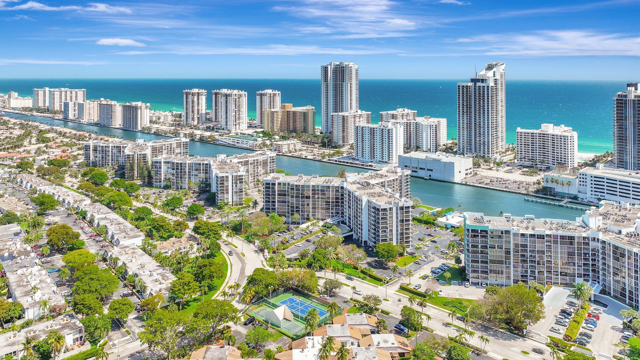 600 Parkview Drive 512