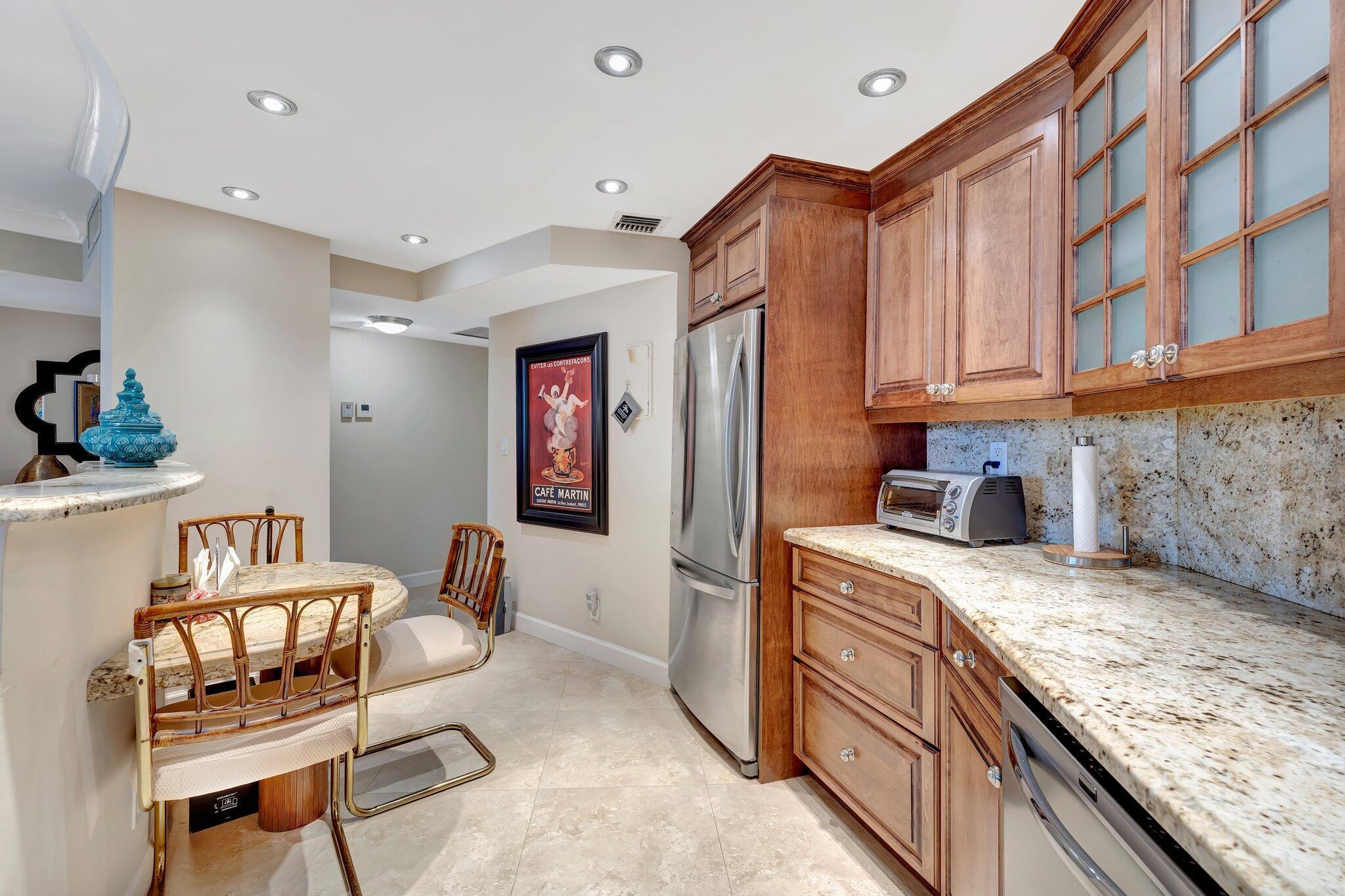 600 Parkview Drive 512