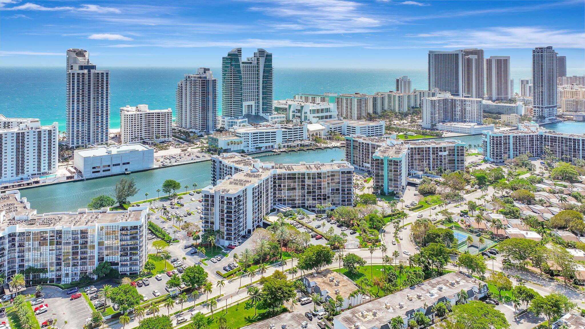 600 Parkview Drive 512