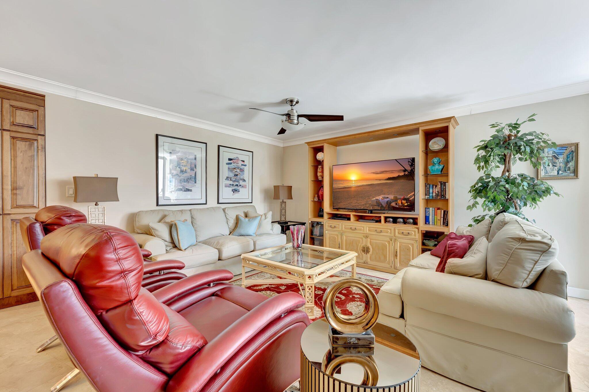 600 Parkview Drive 512