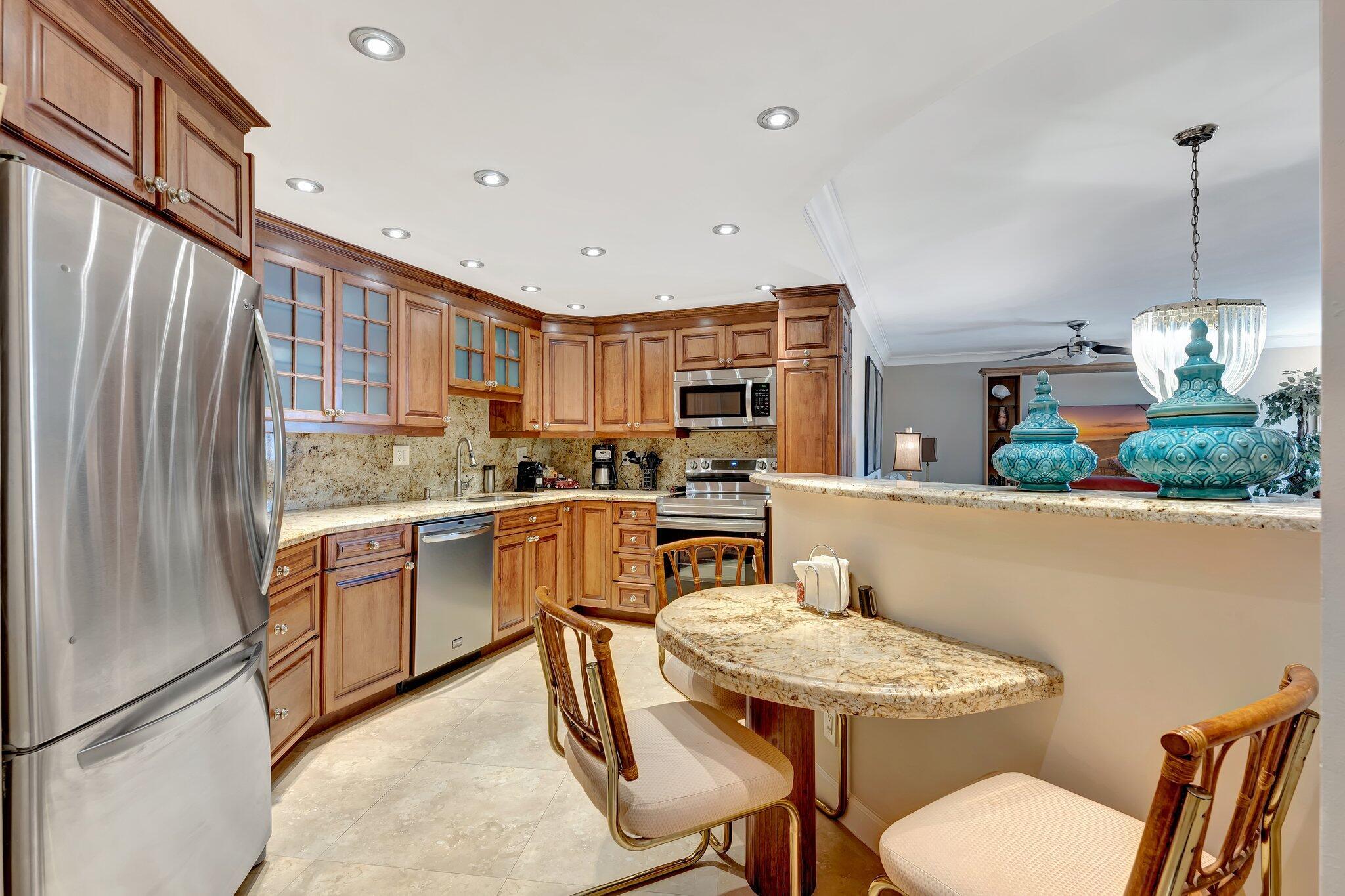 600 Parkview Drive 512