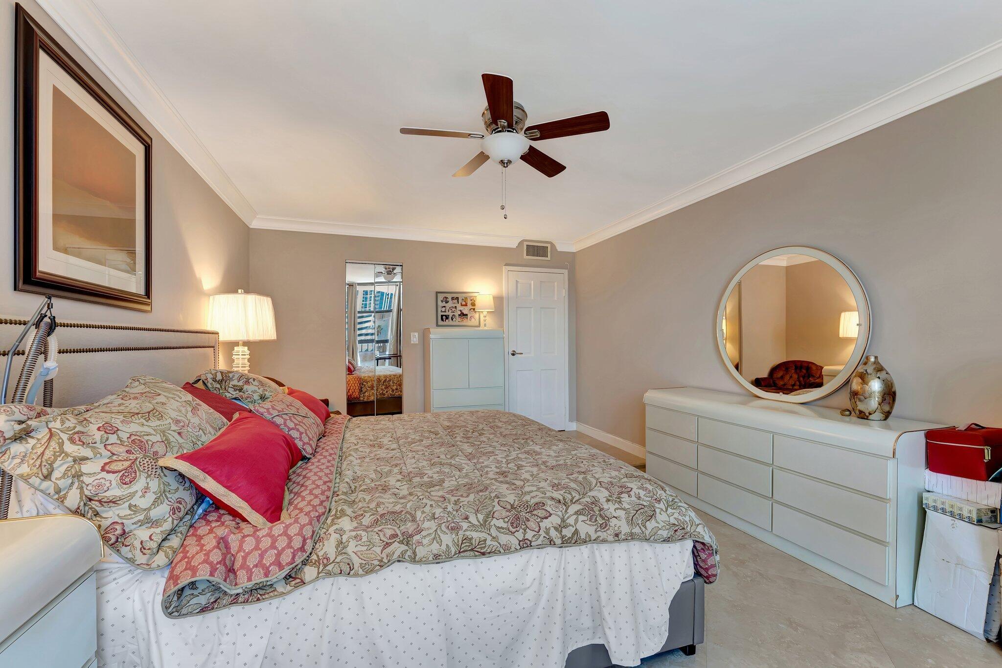 600 Parkview Drive 512