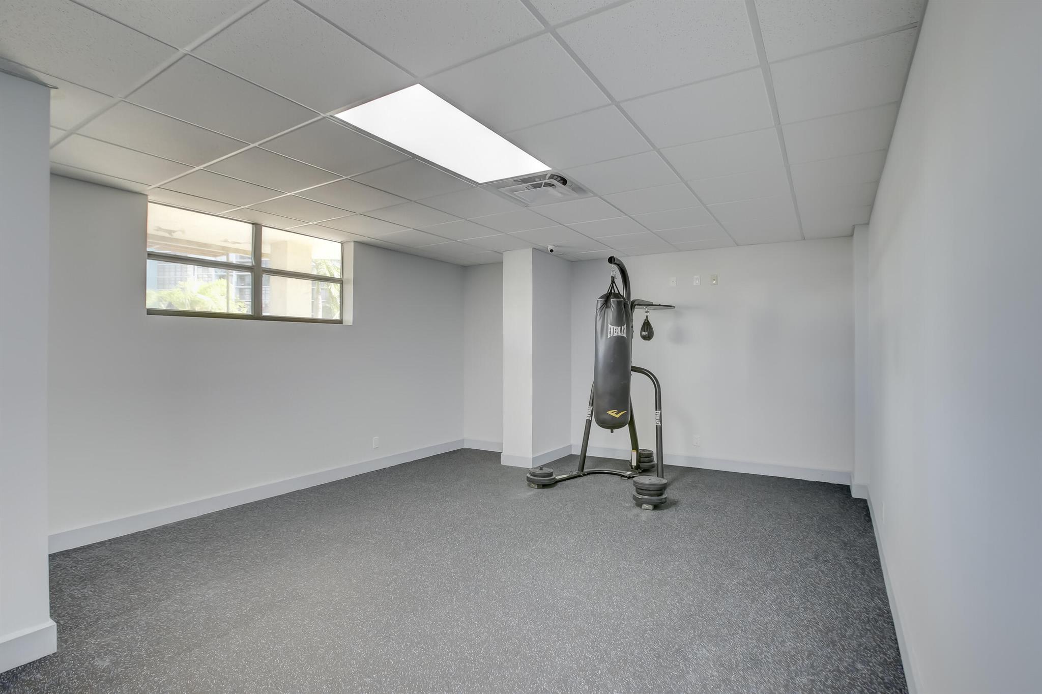 600 Parkview Drive 512