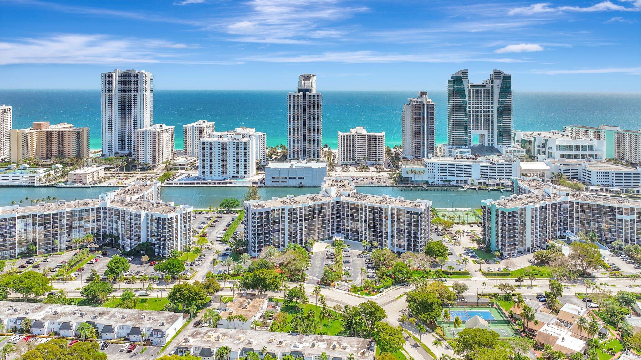 600 Parkview Drive 512