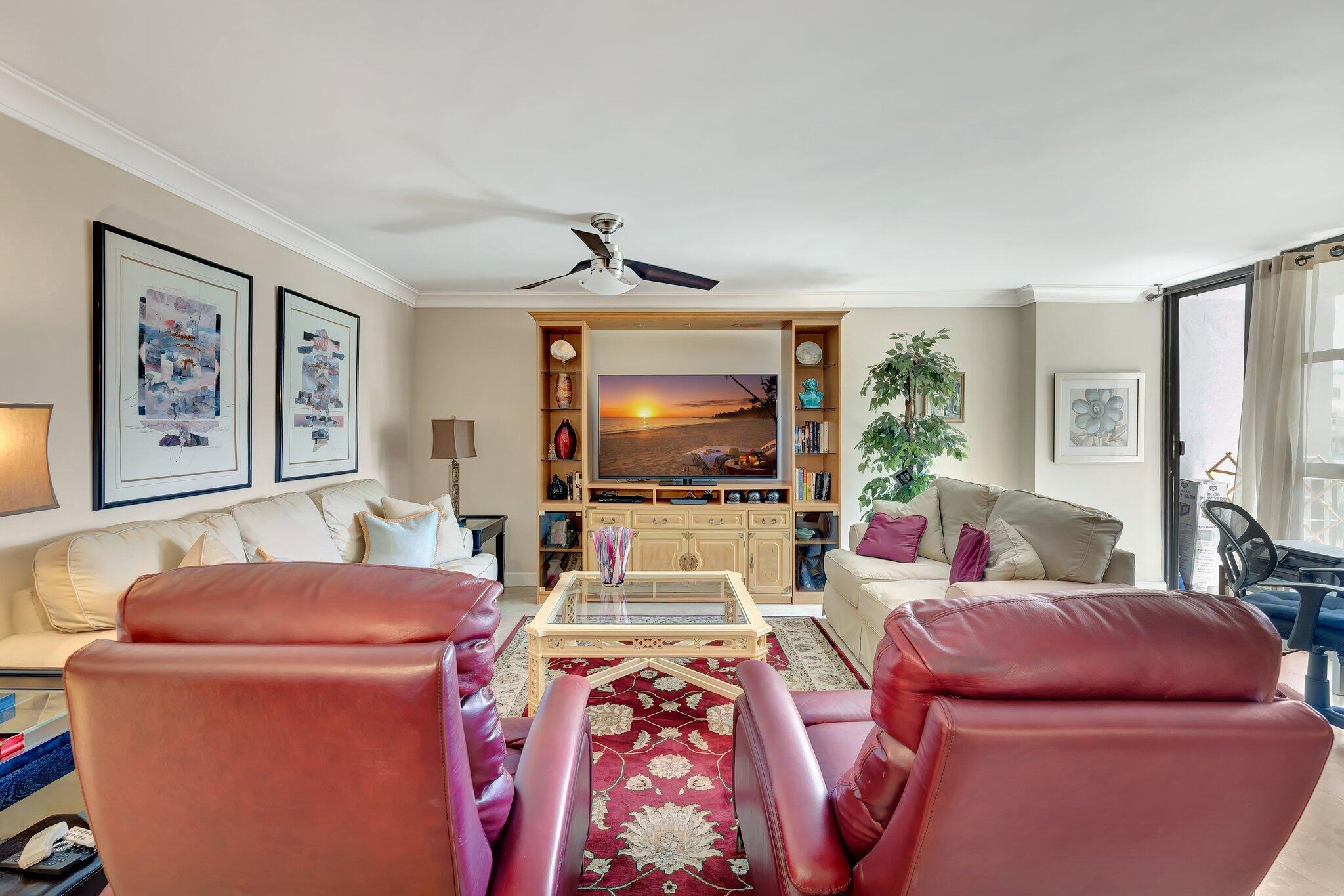 600 Parkview Drive 512