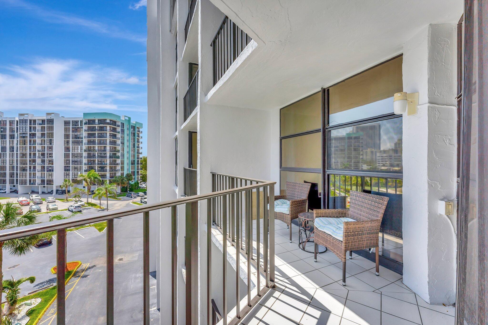 600 Parkview Drive 512