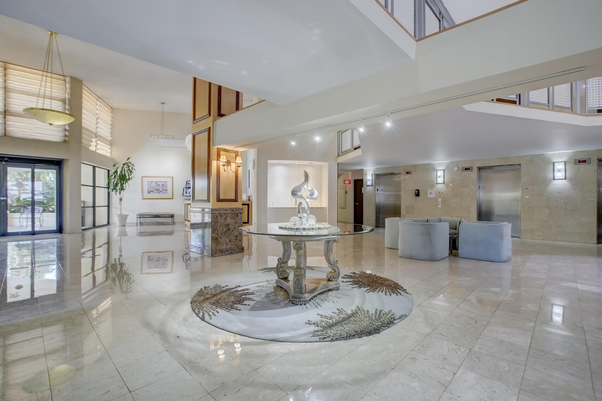 600 Parkview Drive 512