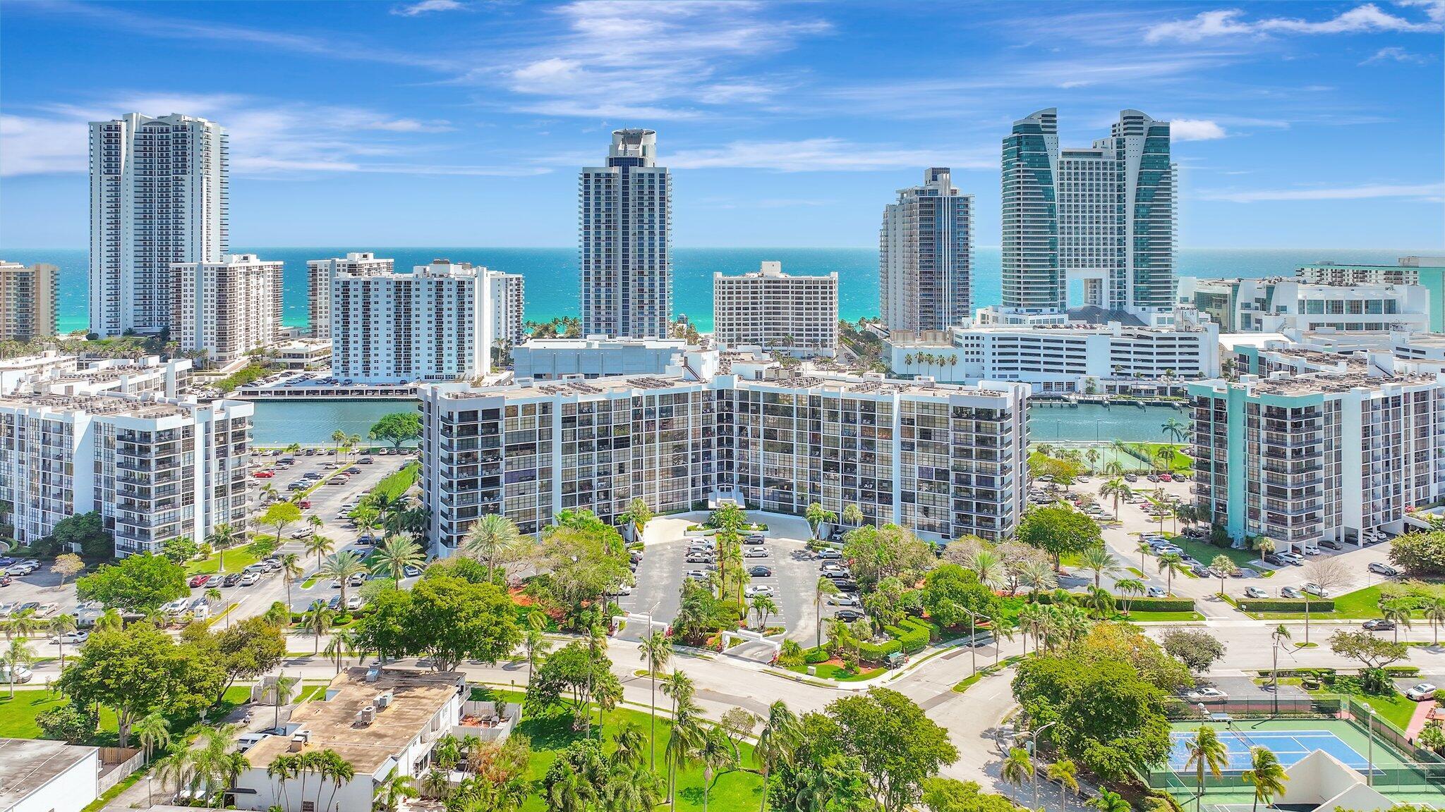 600 Parkview Drive 512