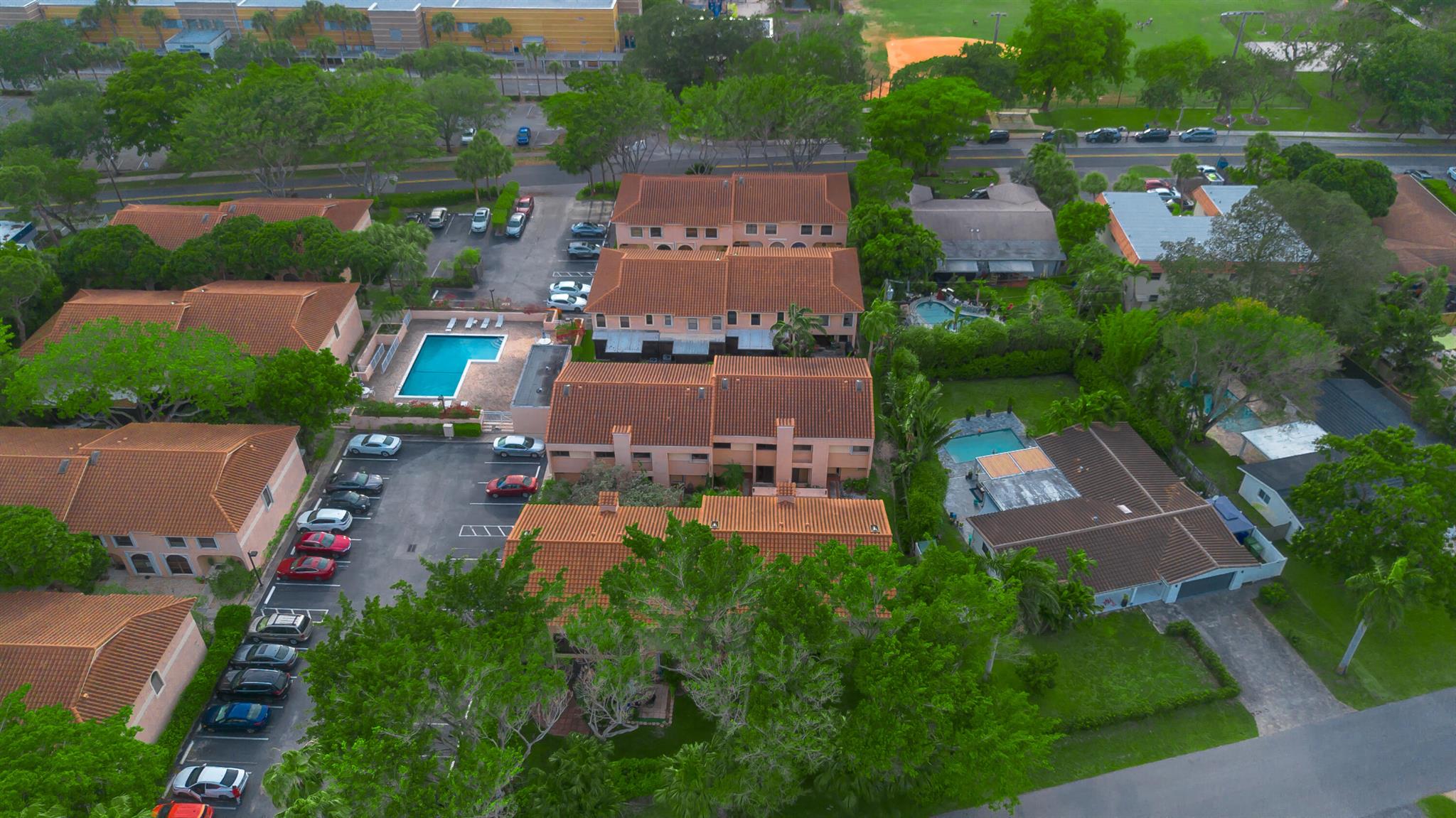 5201 NE 14th Terrace Unit 6