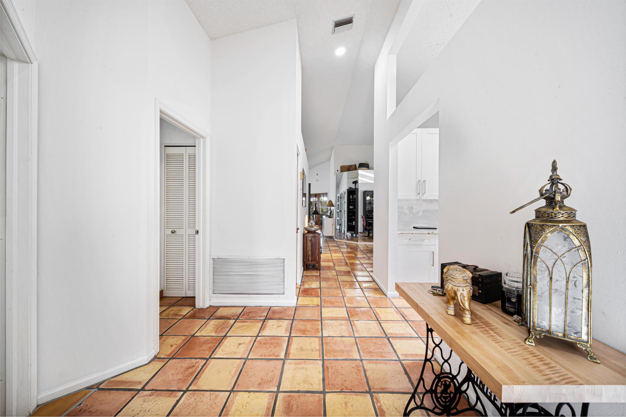 6087 Bay Isles Drive