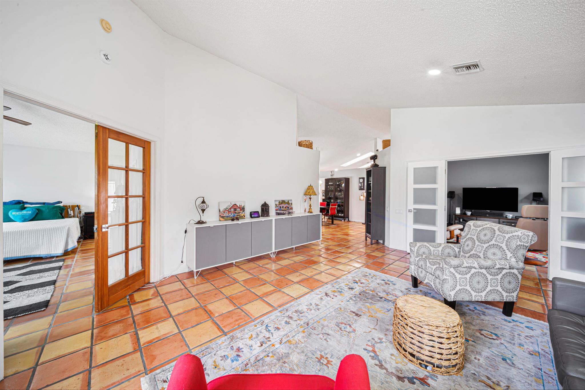 6087 Bay Isles Drive