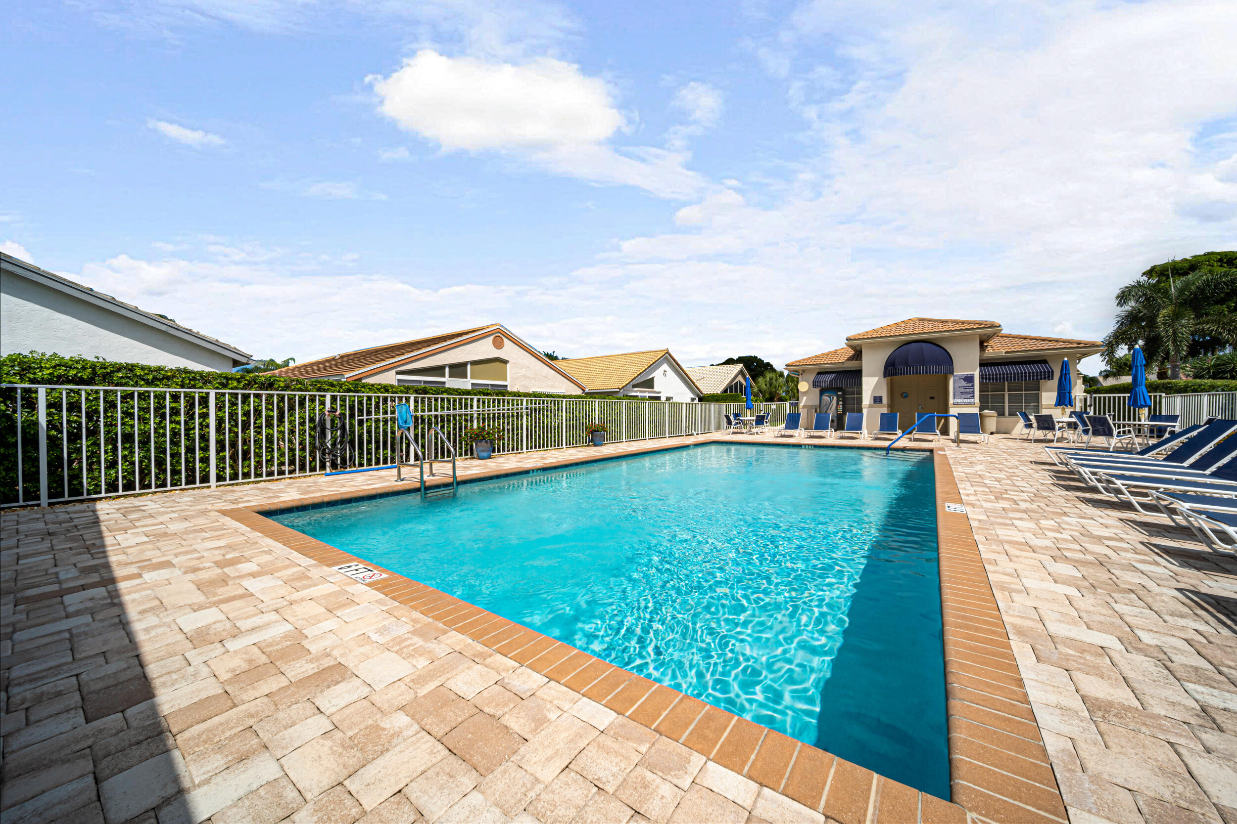 6087 Bay Isles Drive