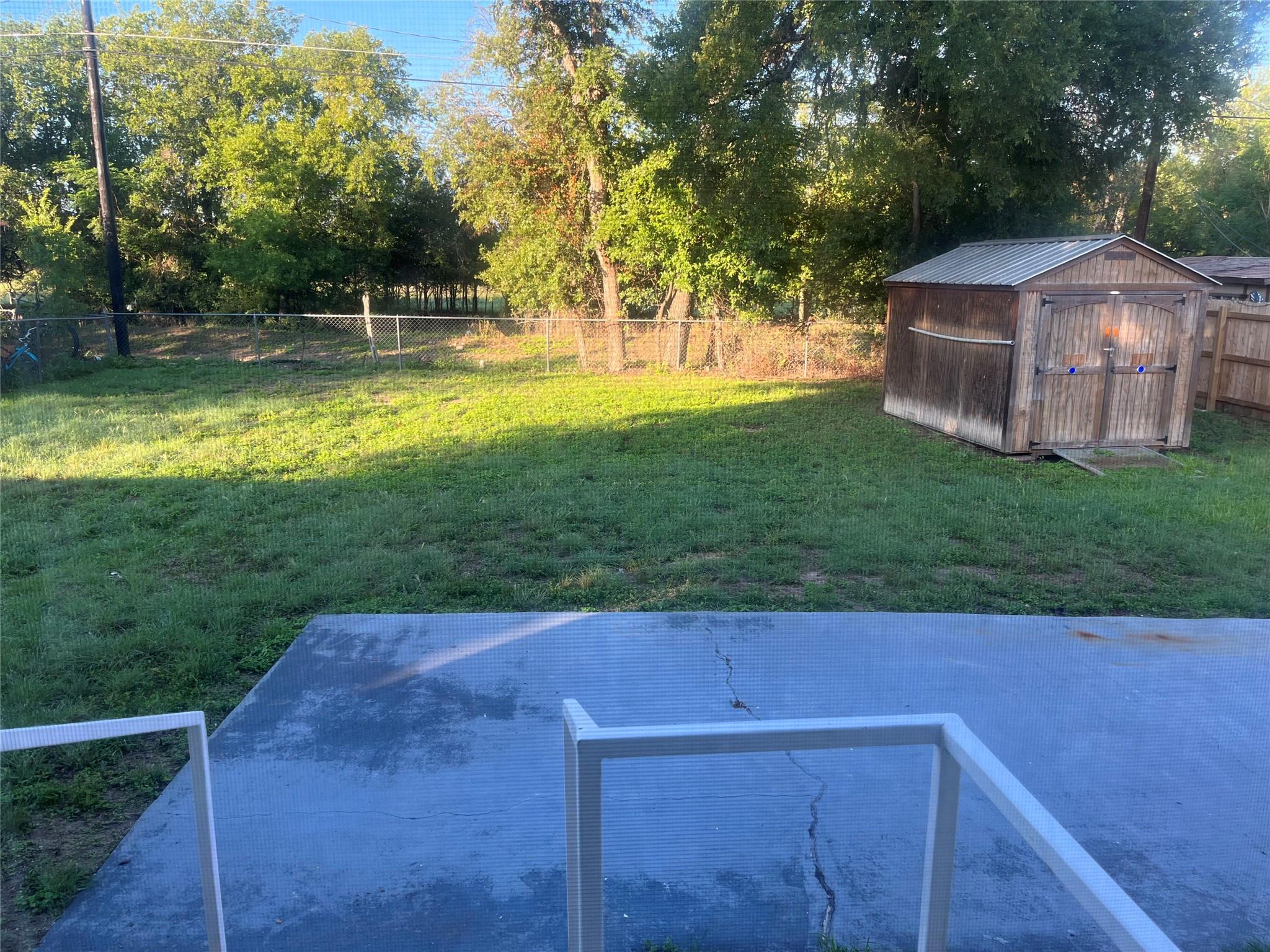 4 Hollywood DR