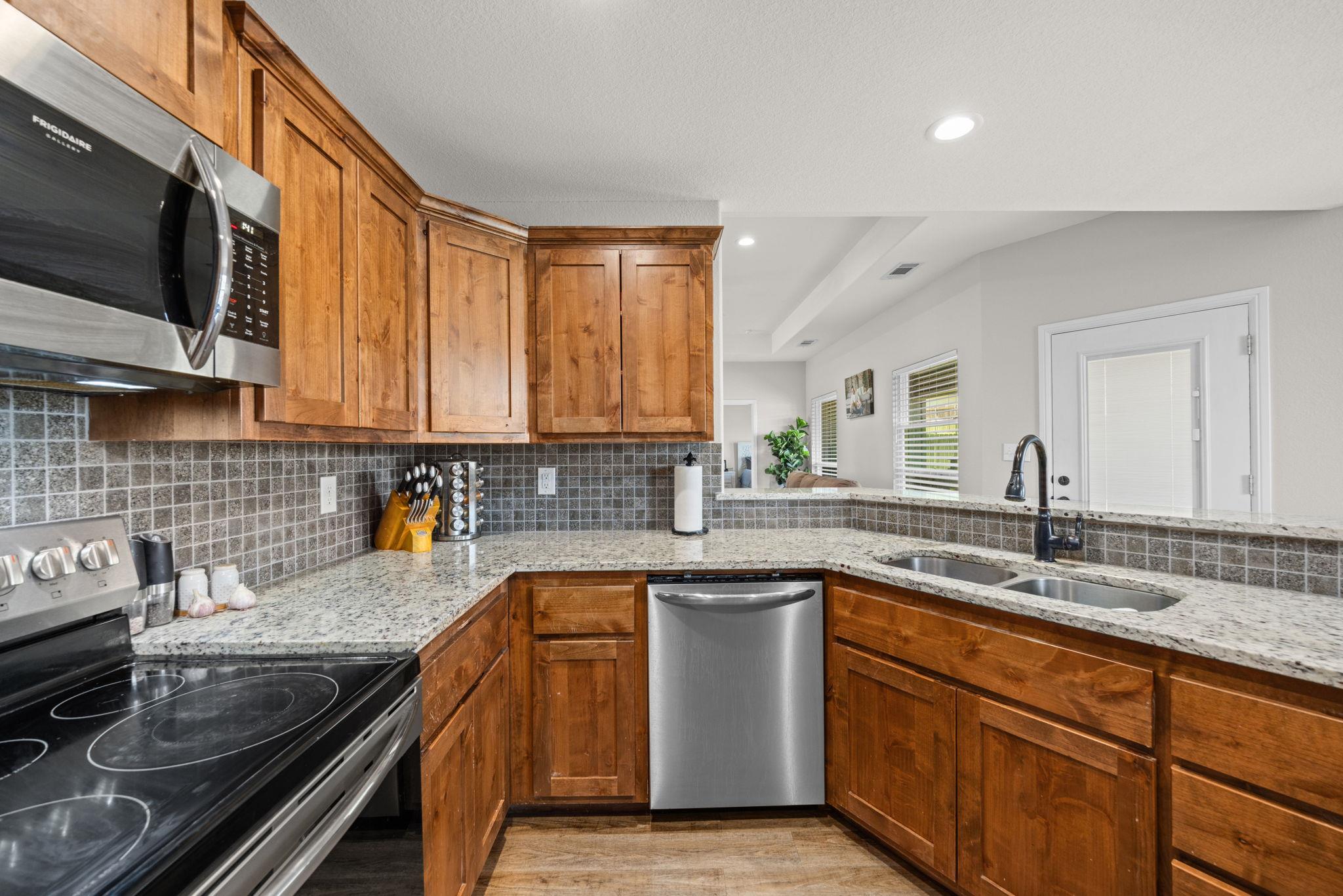 1313 Sandstone CV
