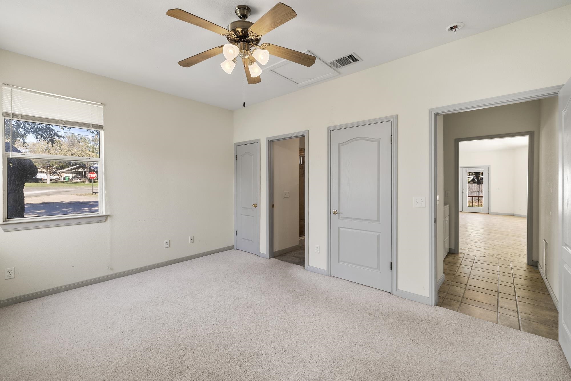 100 Agarita Drive