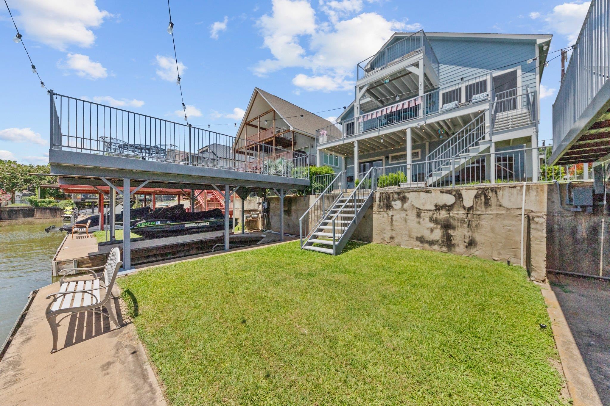 205 Waterview Drive
