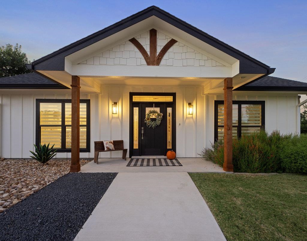100 W Oriole Drive