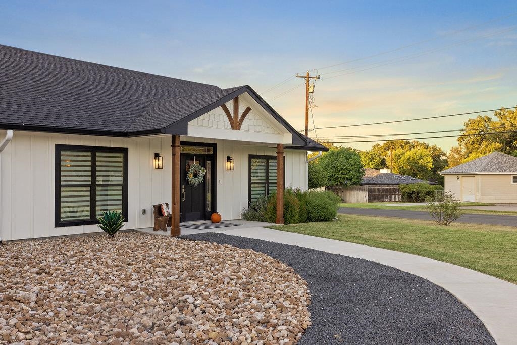 100 W Oriole Drive