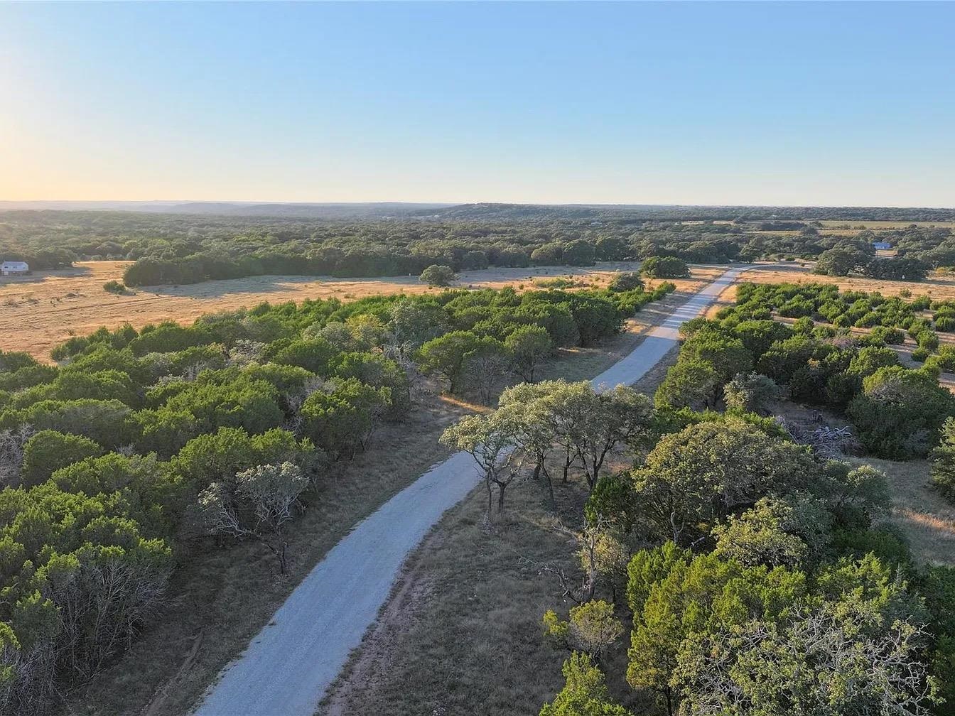 10 Bluestem Lane