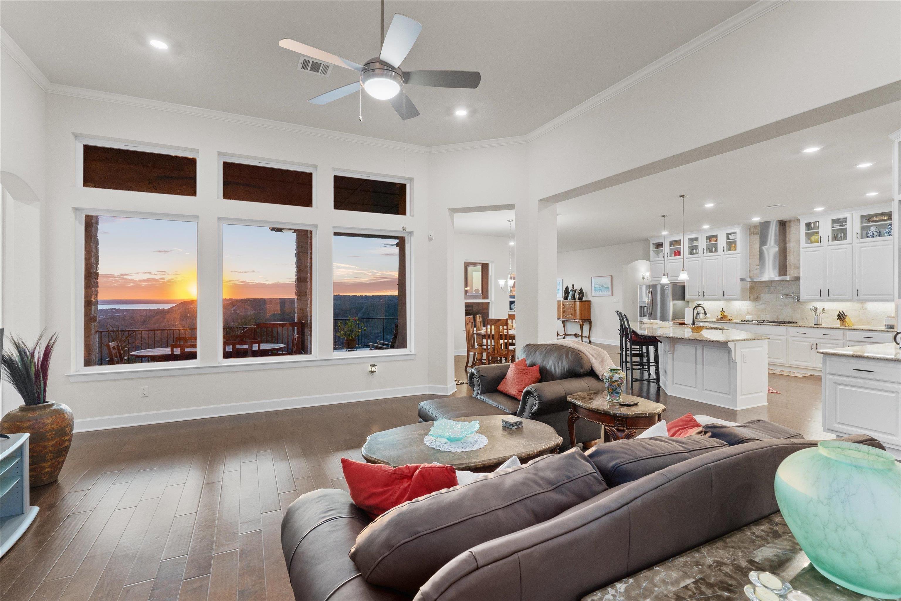 235 Chestnut Xing