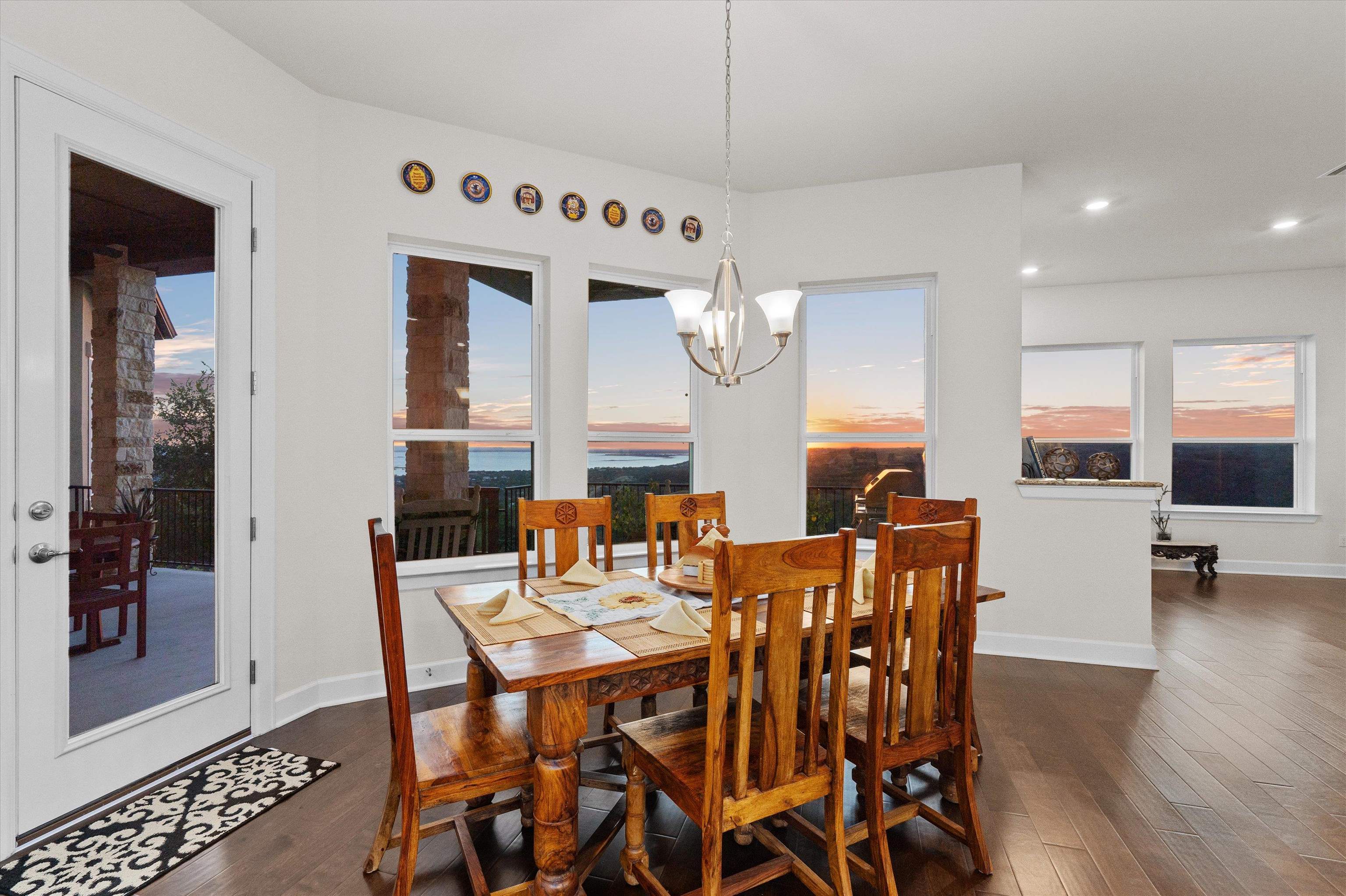 235 Chestnut Xing